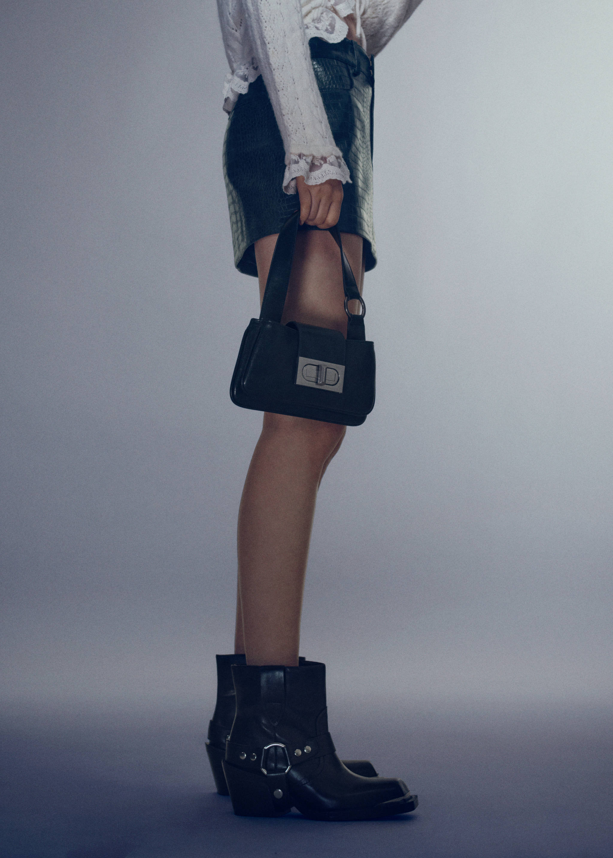 Buckle ankle boots - Details of the article 7, Black. Ref: 67060675-00.