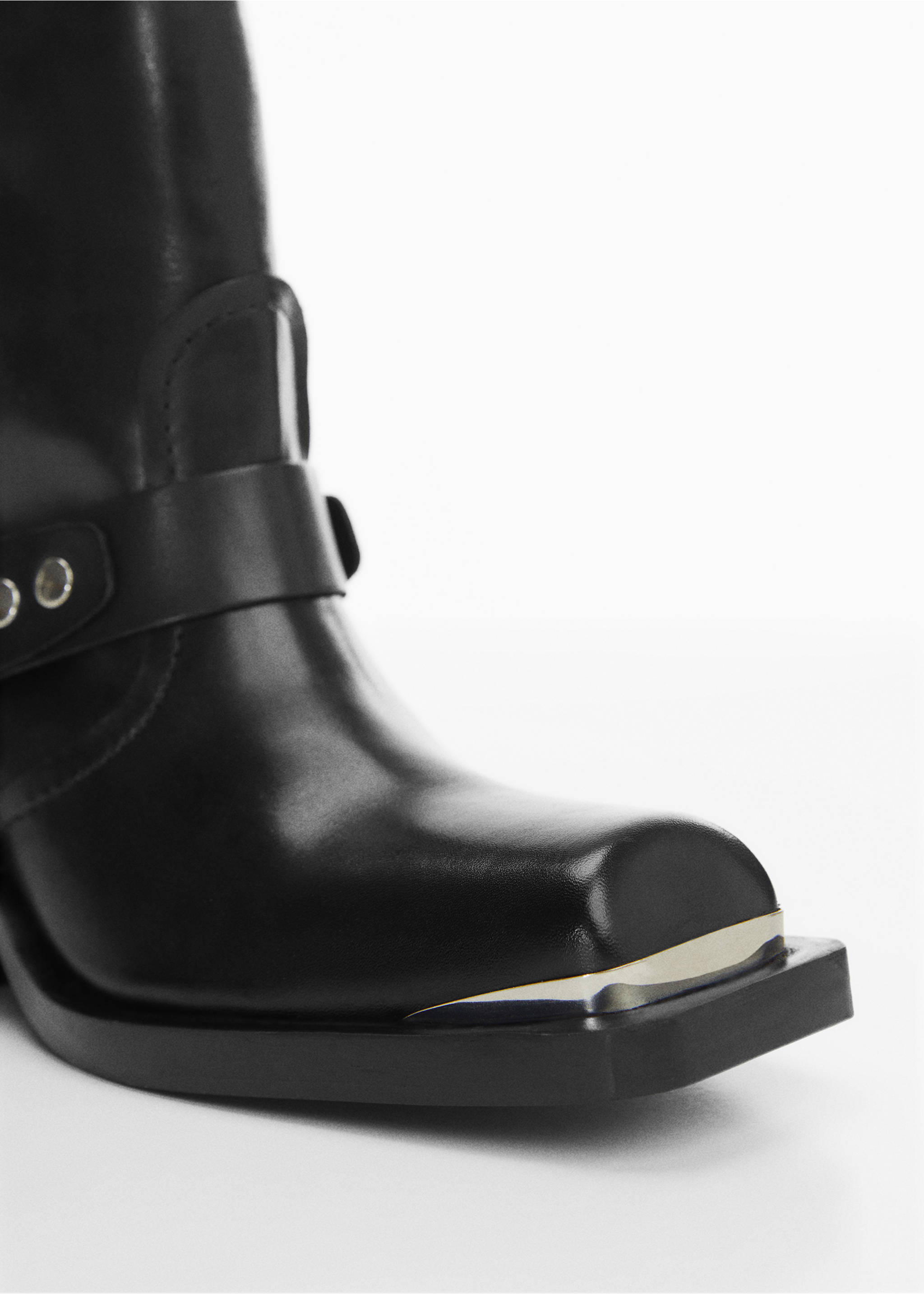 Buckle ankle boots - Details of the article 3, Black. Ref: 67060675-00.