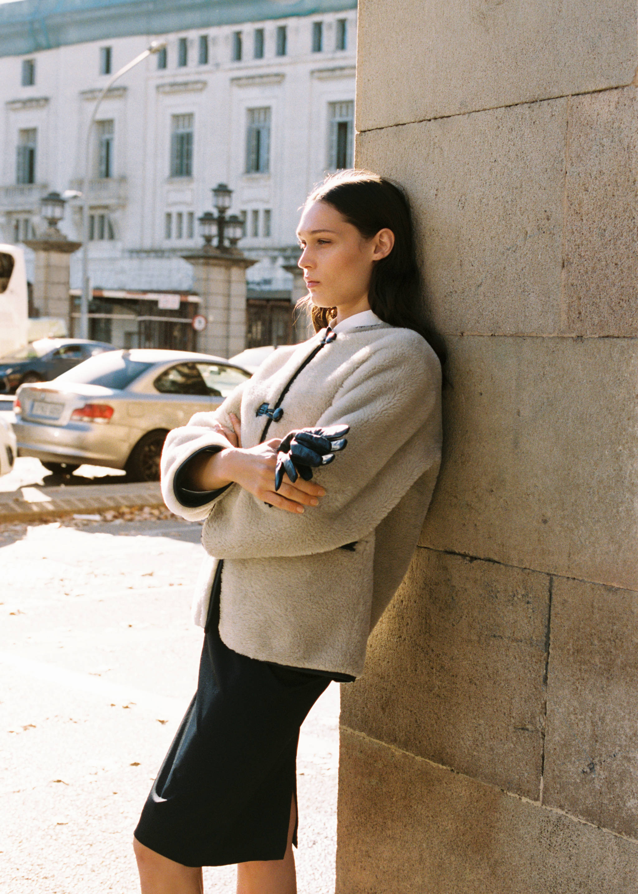 Manteau en imitation fourrure à ornements - Détail de l'article 7