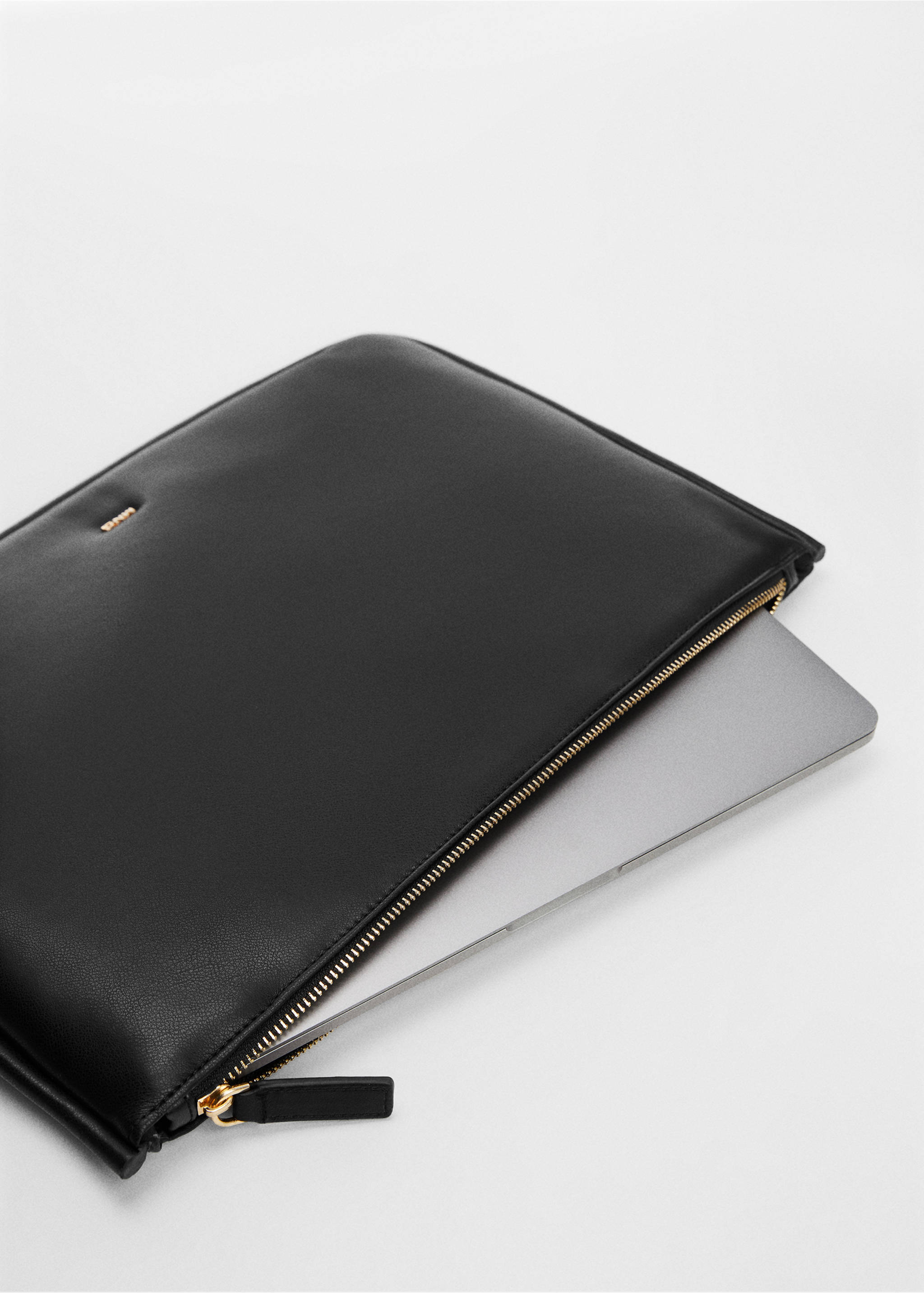 Padded laptop case - Details of the article 2, Black. Ref: 67062537-00.