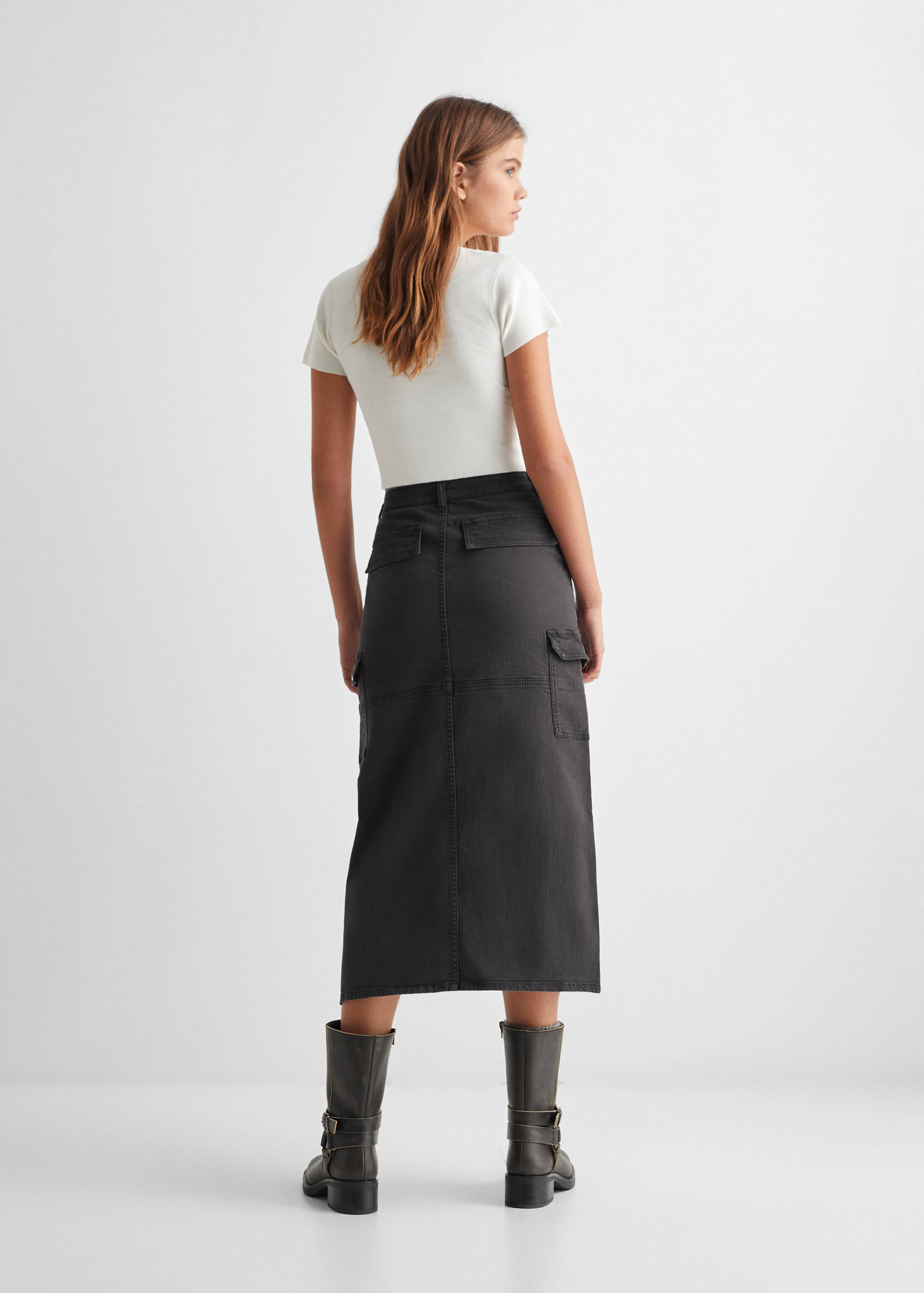 Long cargo skirt with pocket - Reverse of the article