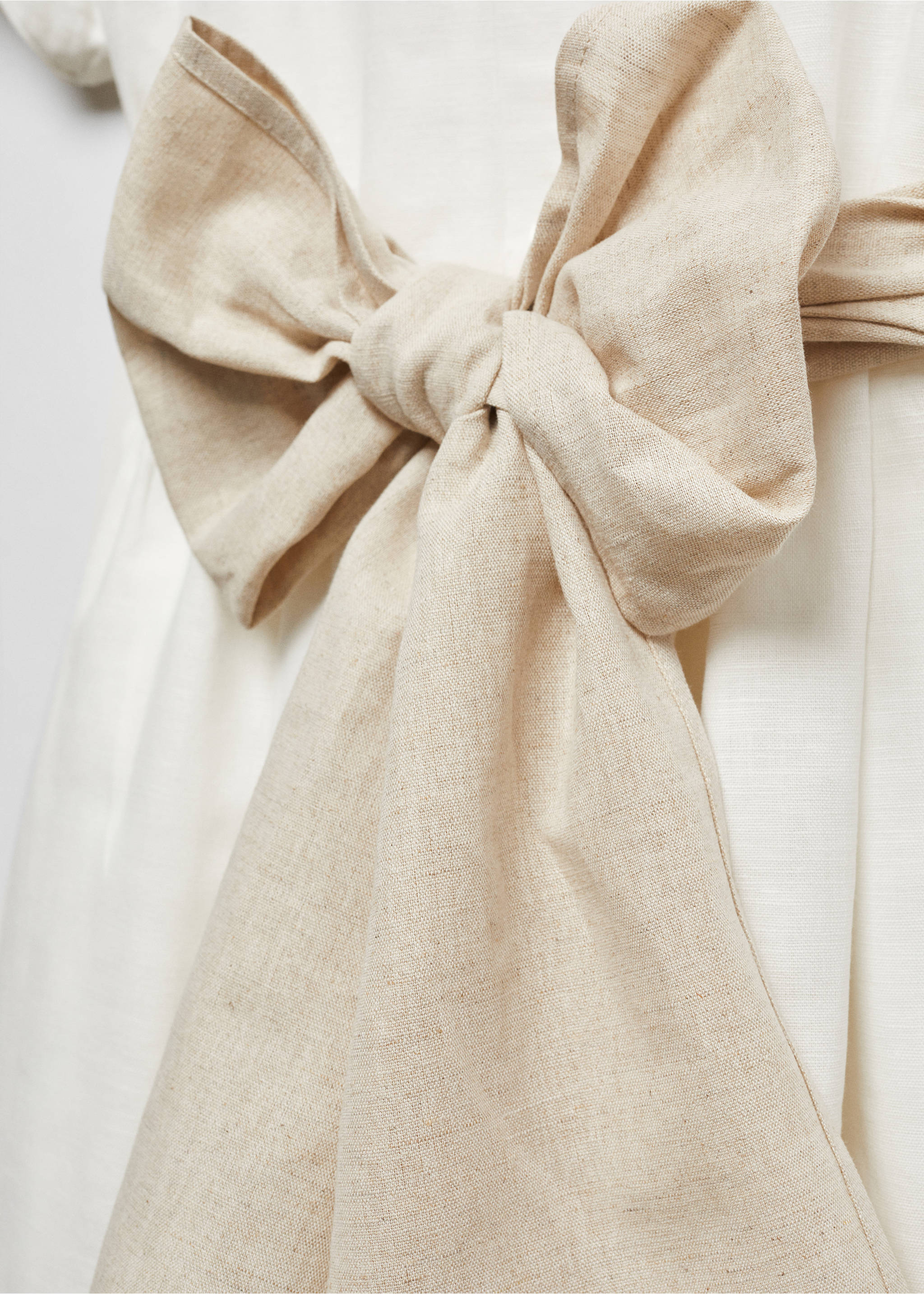 Bow linen-blend dress - Details of the article 8, White. Ref: 67063695-00.