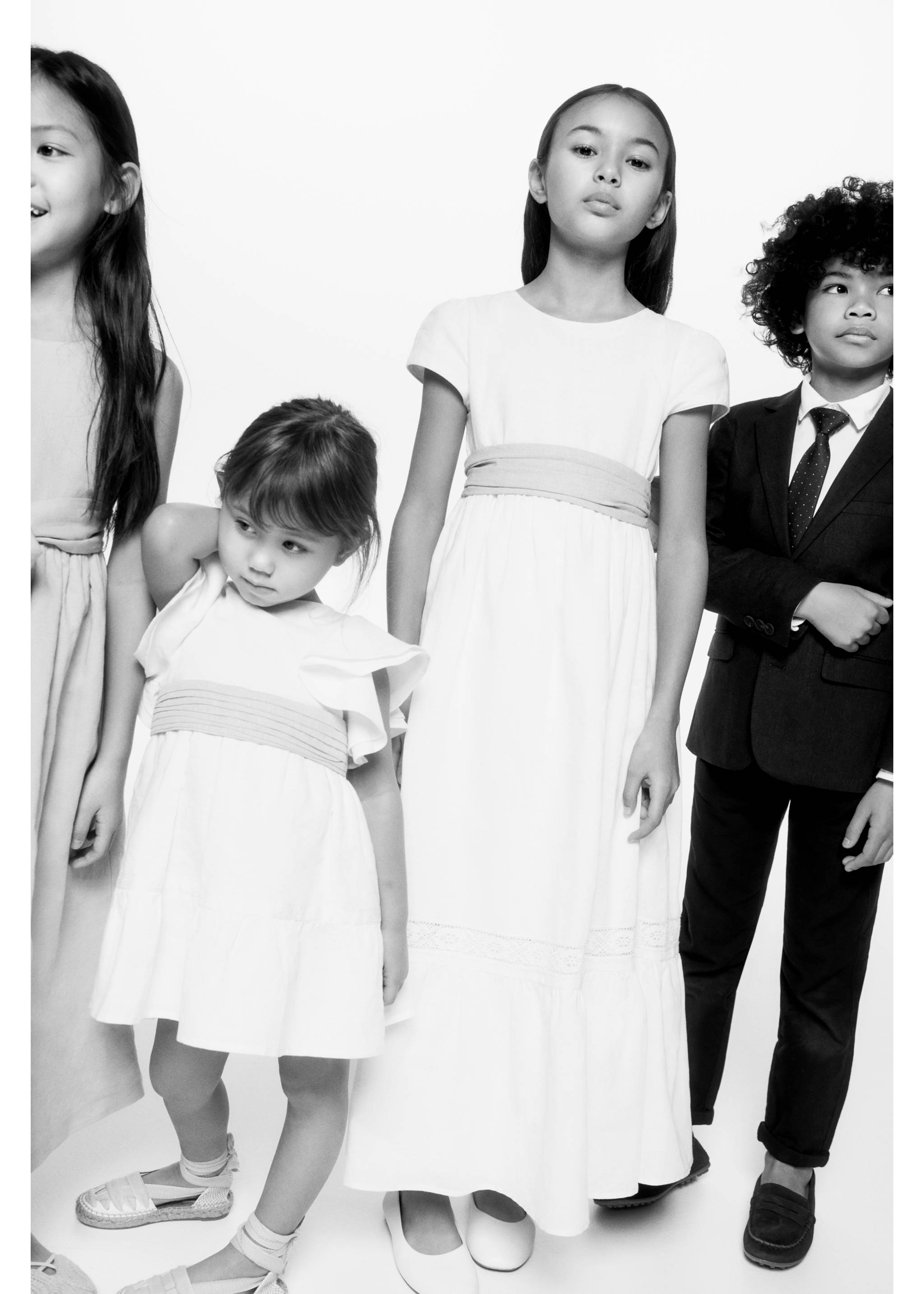 Bow linen-blend dress - Details of the article 5, White. Ref: 67063695-00.