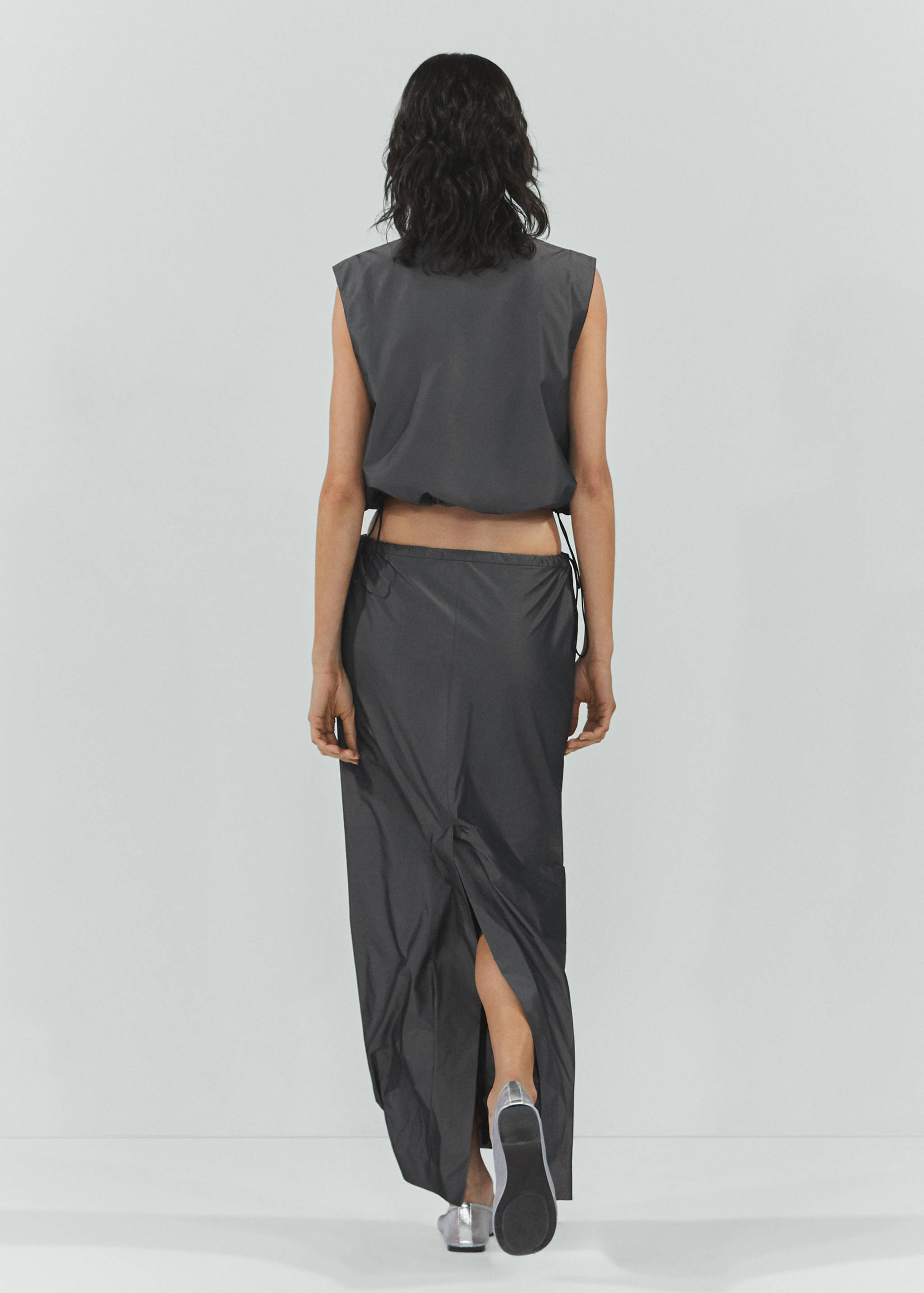 Parachute waistcoat - Reverse of the article