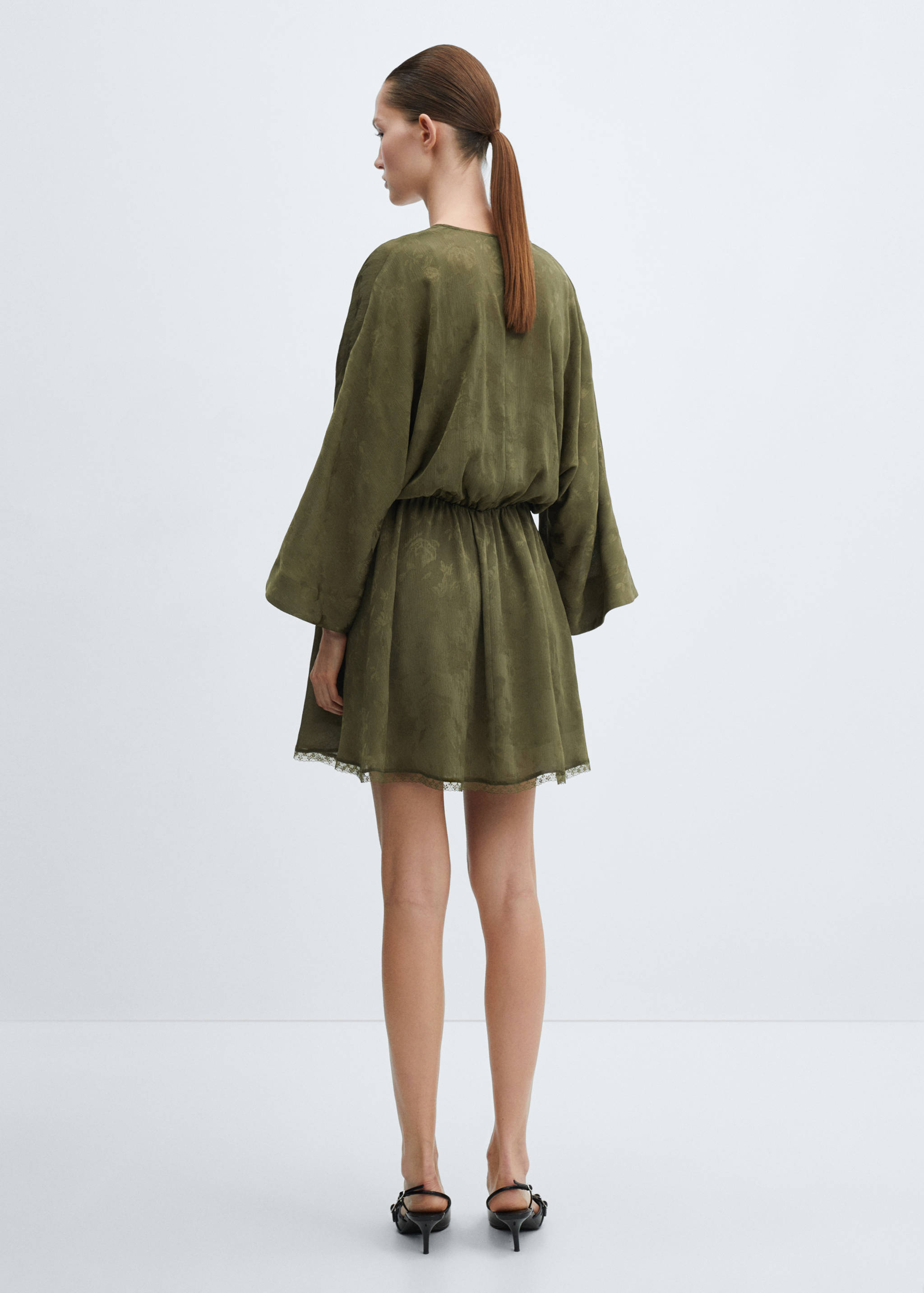 Robe jacquard fleurie satinée - Verso de l’article