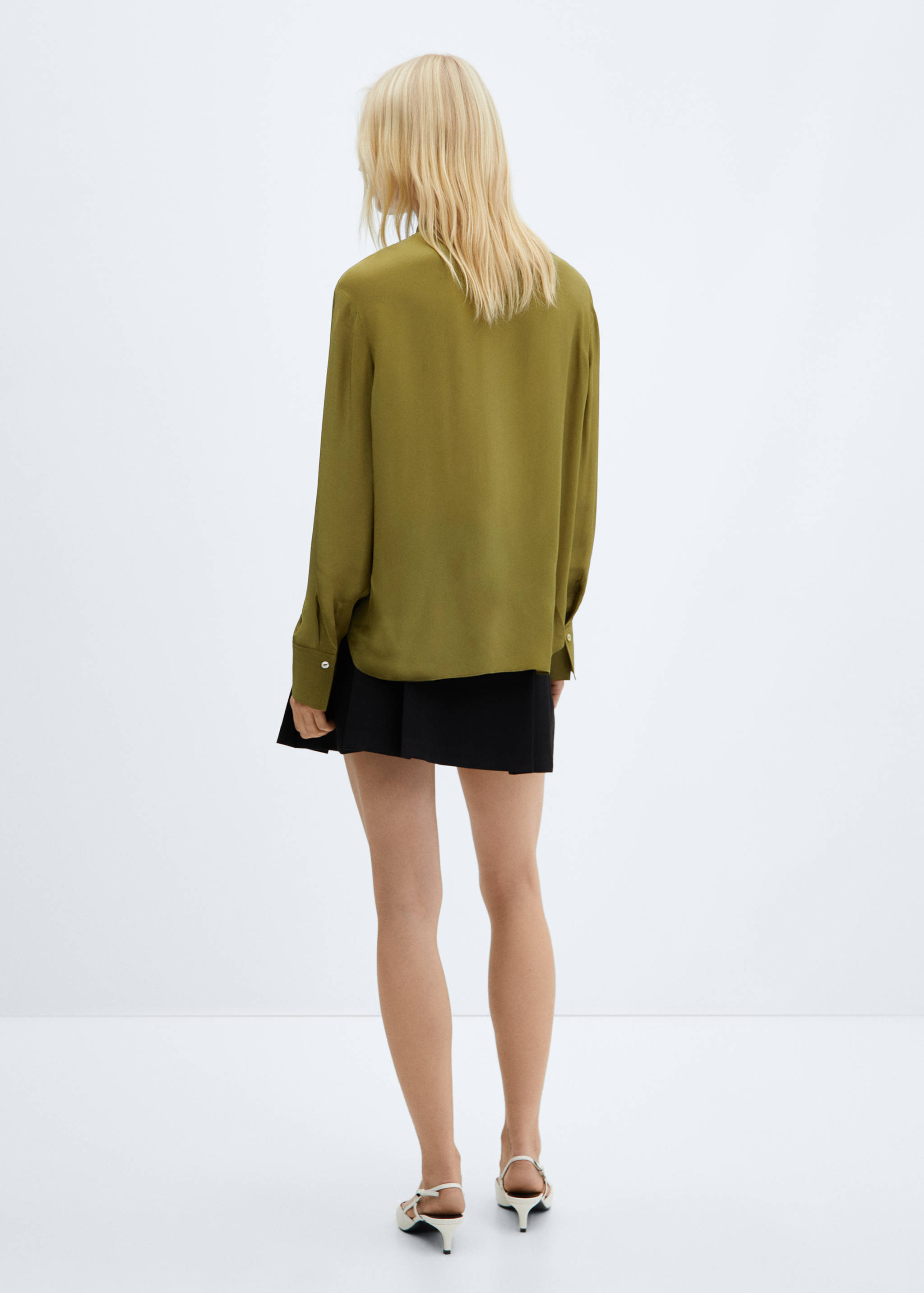 Camisa fluida bolsillos - Reverso del artículo