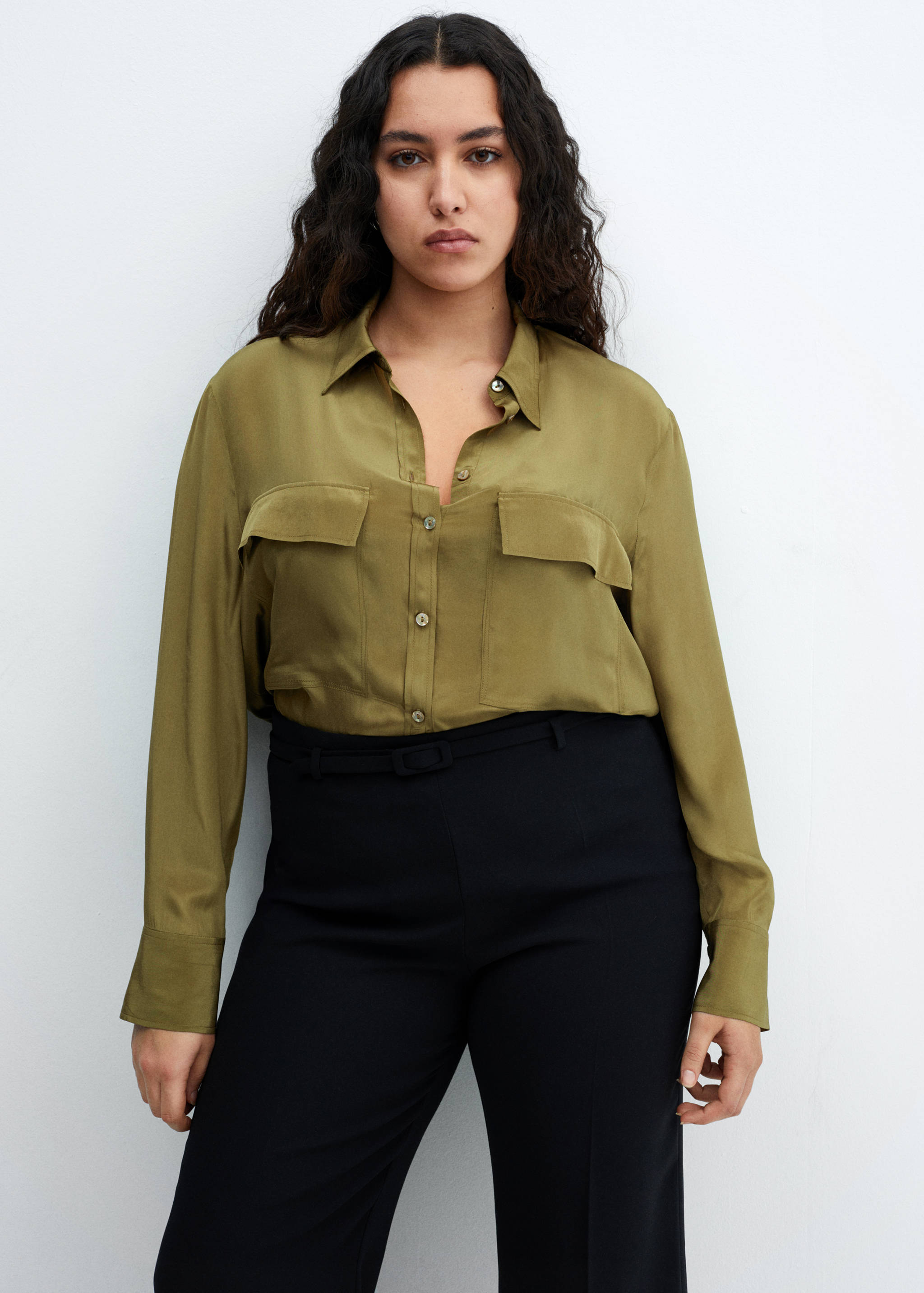 Camisa fluida bolsillos - Detalle del artículo 5