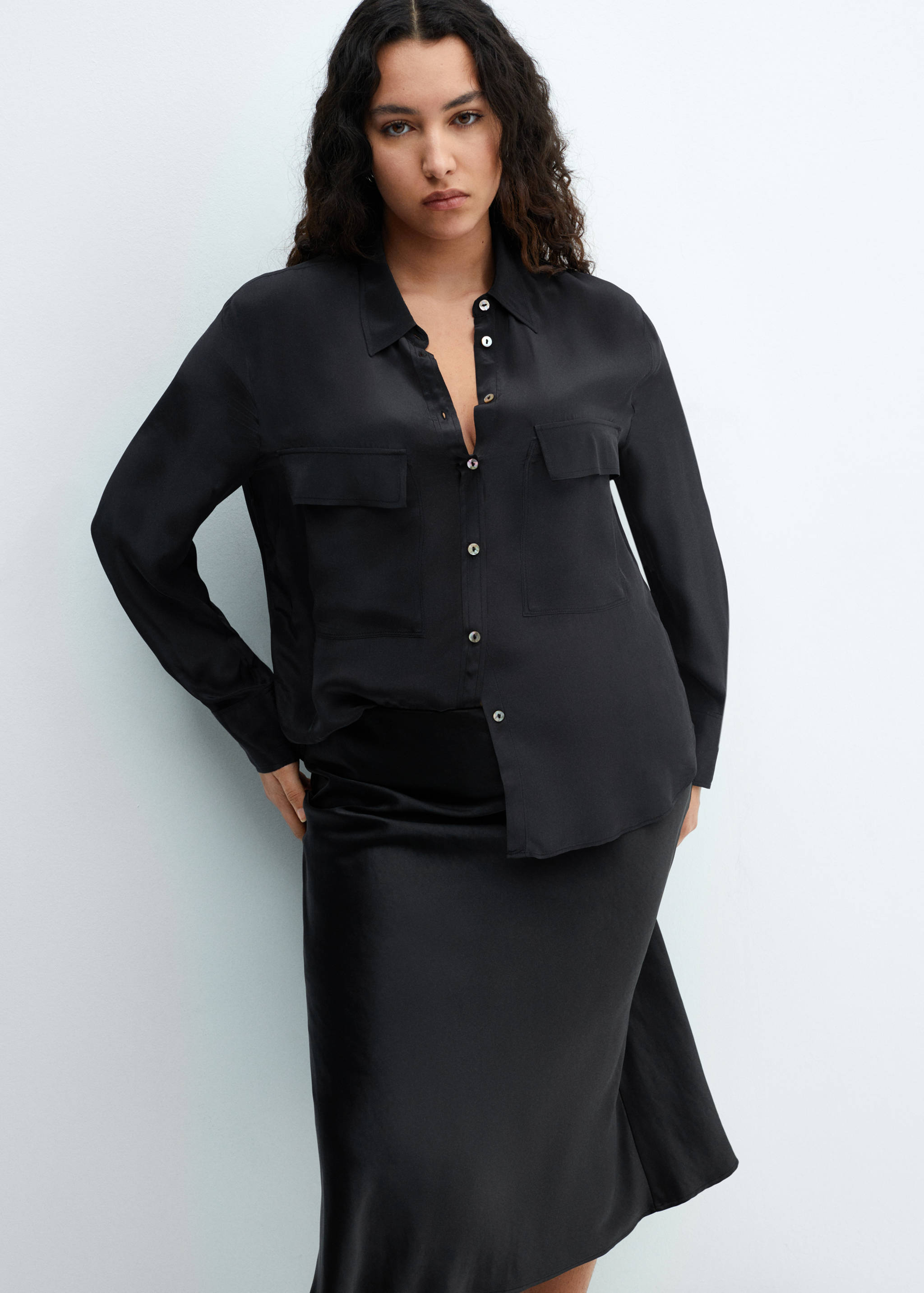 Camisa fluida bolsillos - Detalle del artículo 5