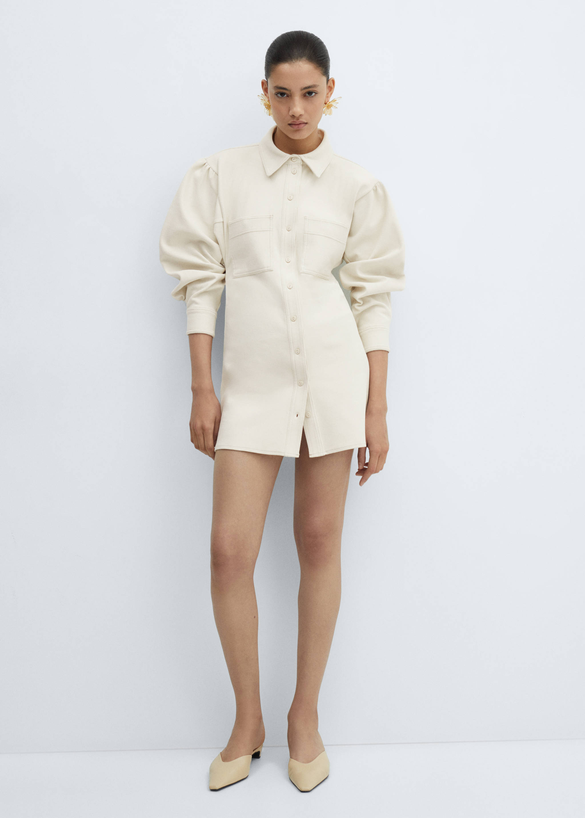 Puffed sleeves short dress - General plane