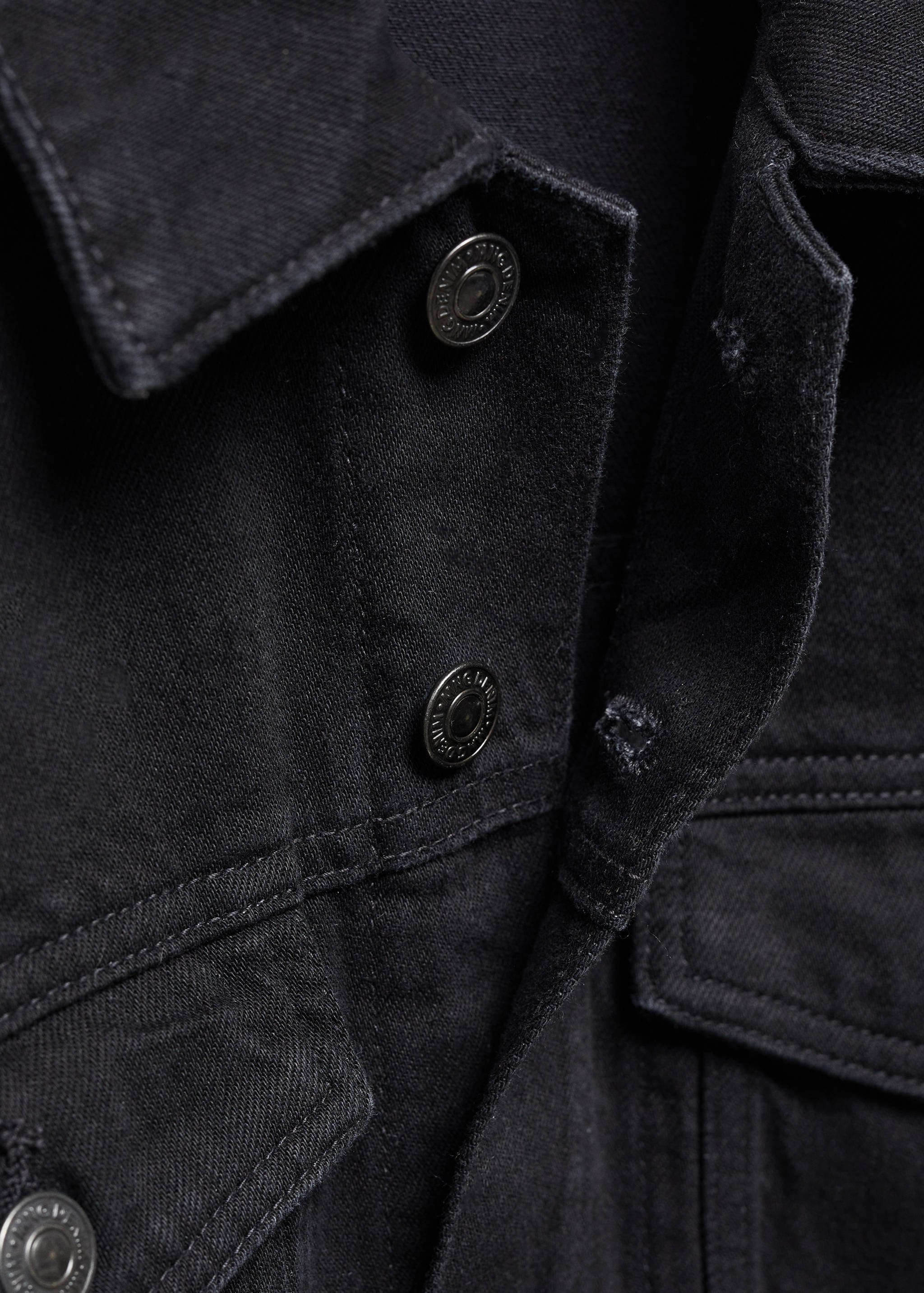 Pocketed denim jacket - Details of the article 8