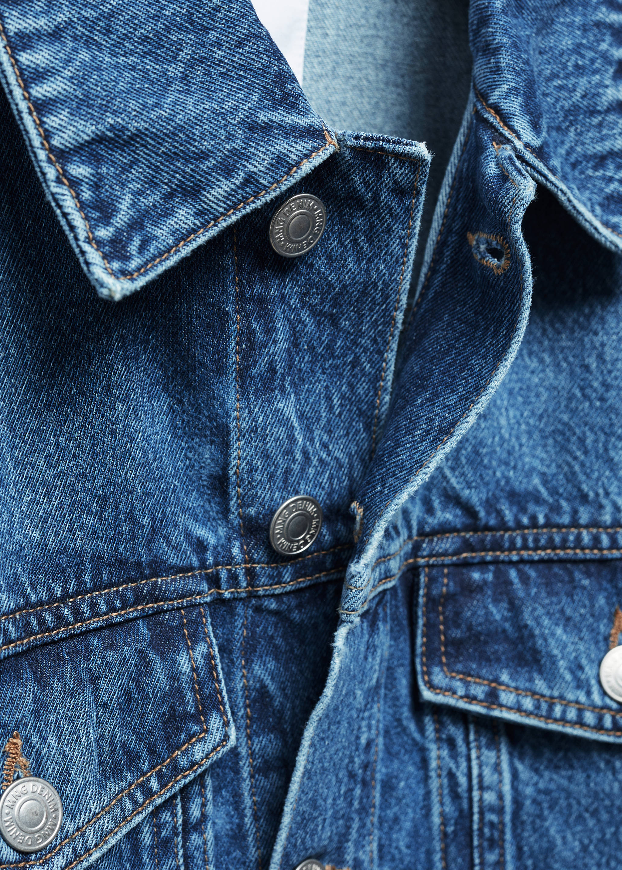 Pocketed denim jacket - Details of the article 8