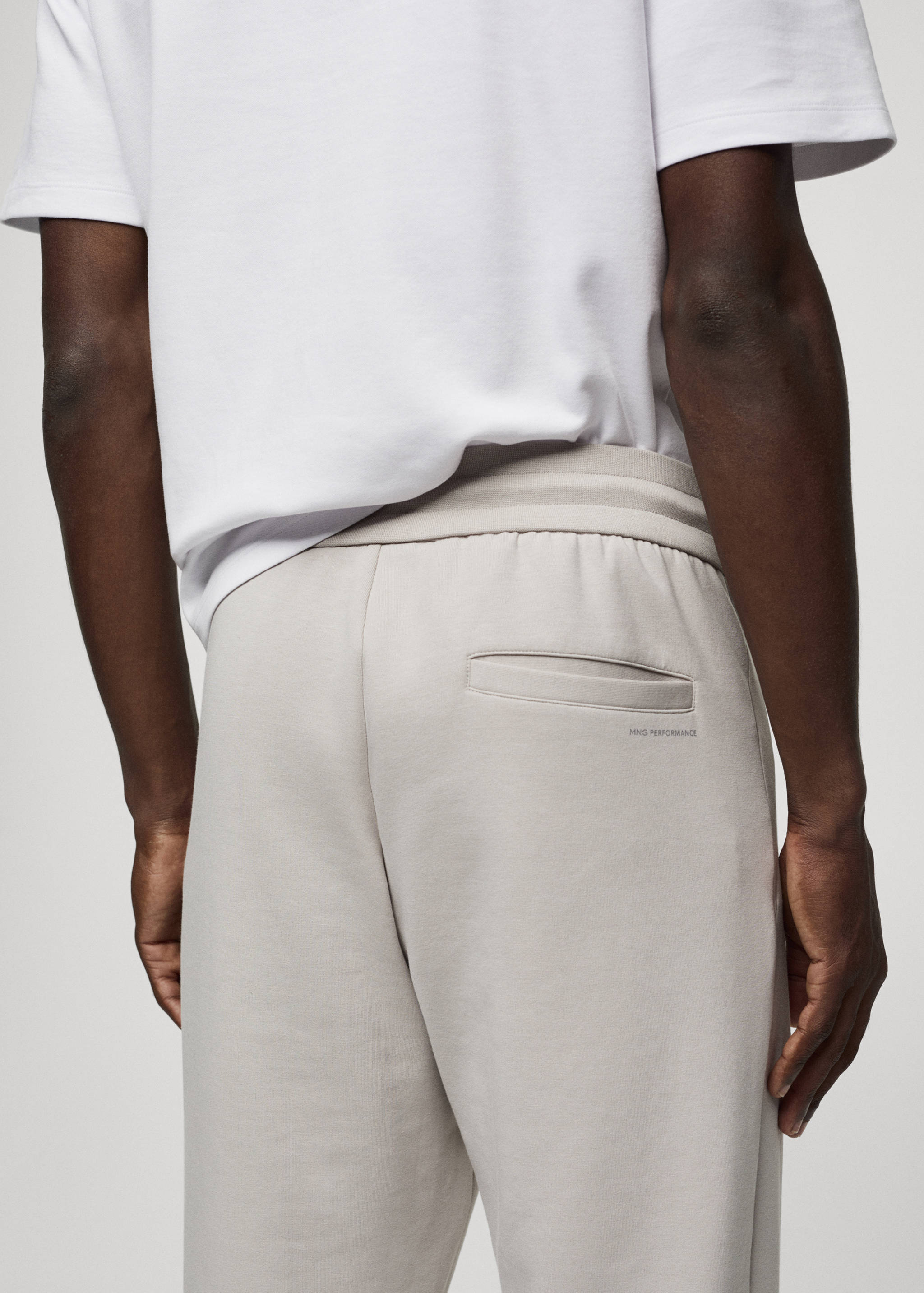 Kalhoty jogger se šňůrkou z funkční látky - Detail zboží 4