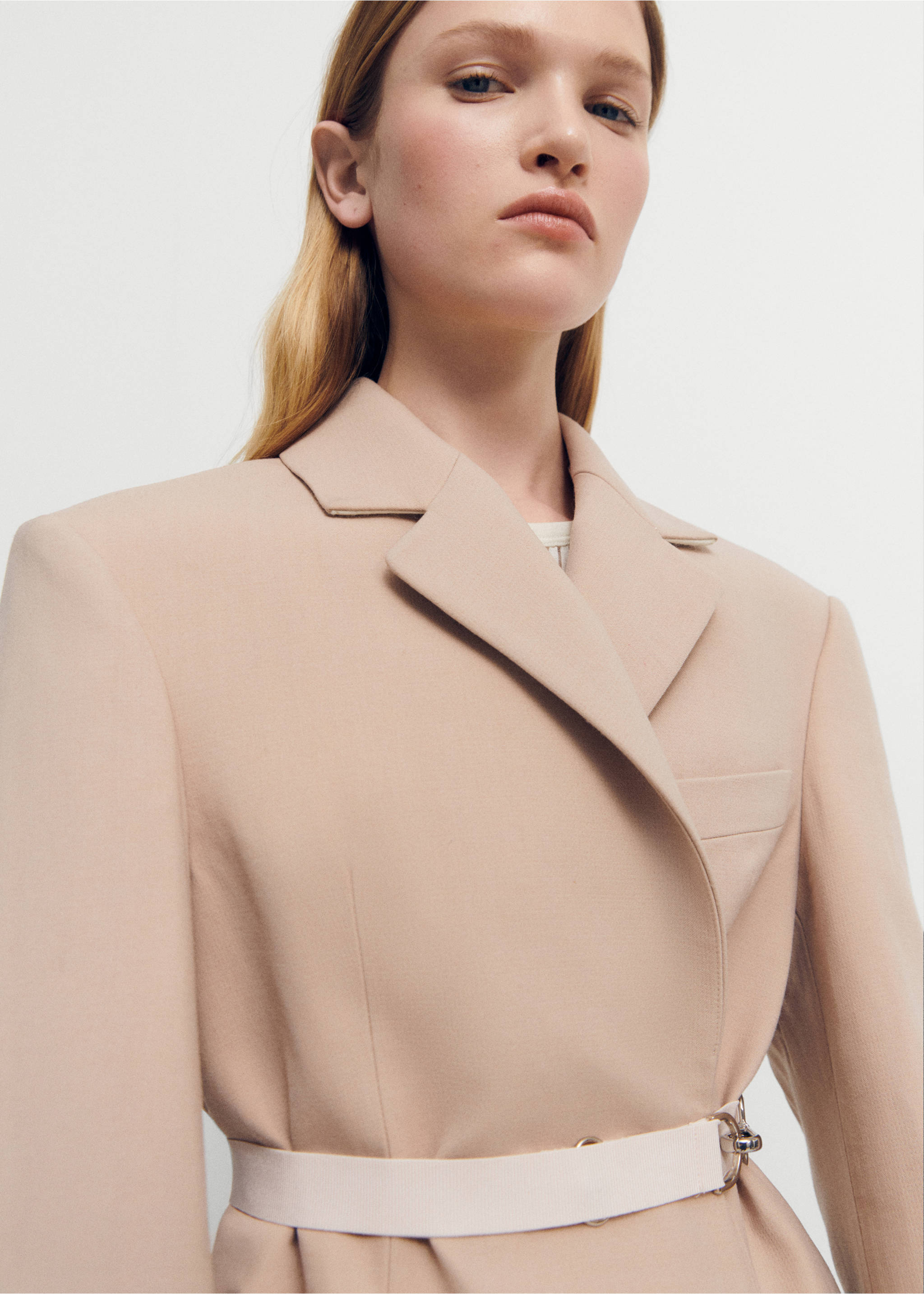 Strukturált kabát dubla anyagból, övvel - A termék adatai 1, Bézs. Ref: 67064481-00.