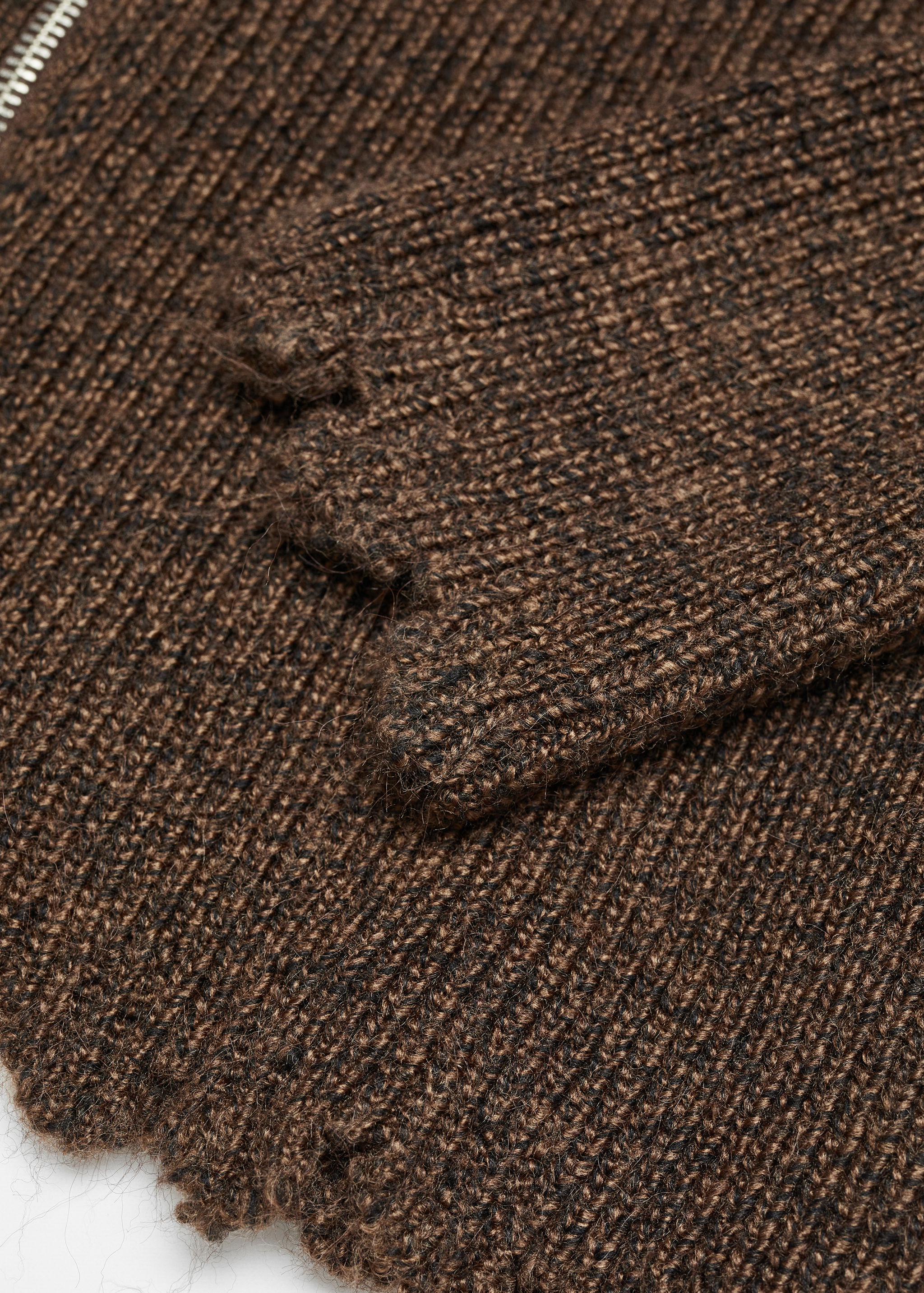 Strickjacke mit Reißverschluss - Detail des Artikels 8