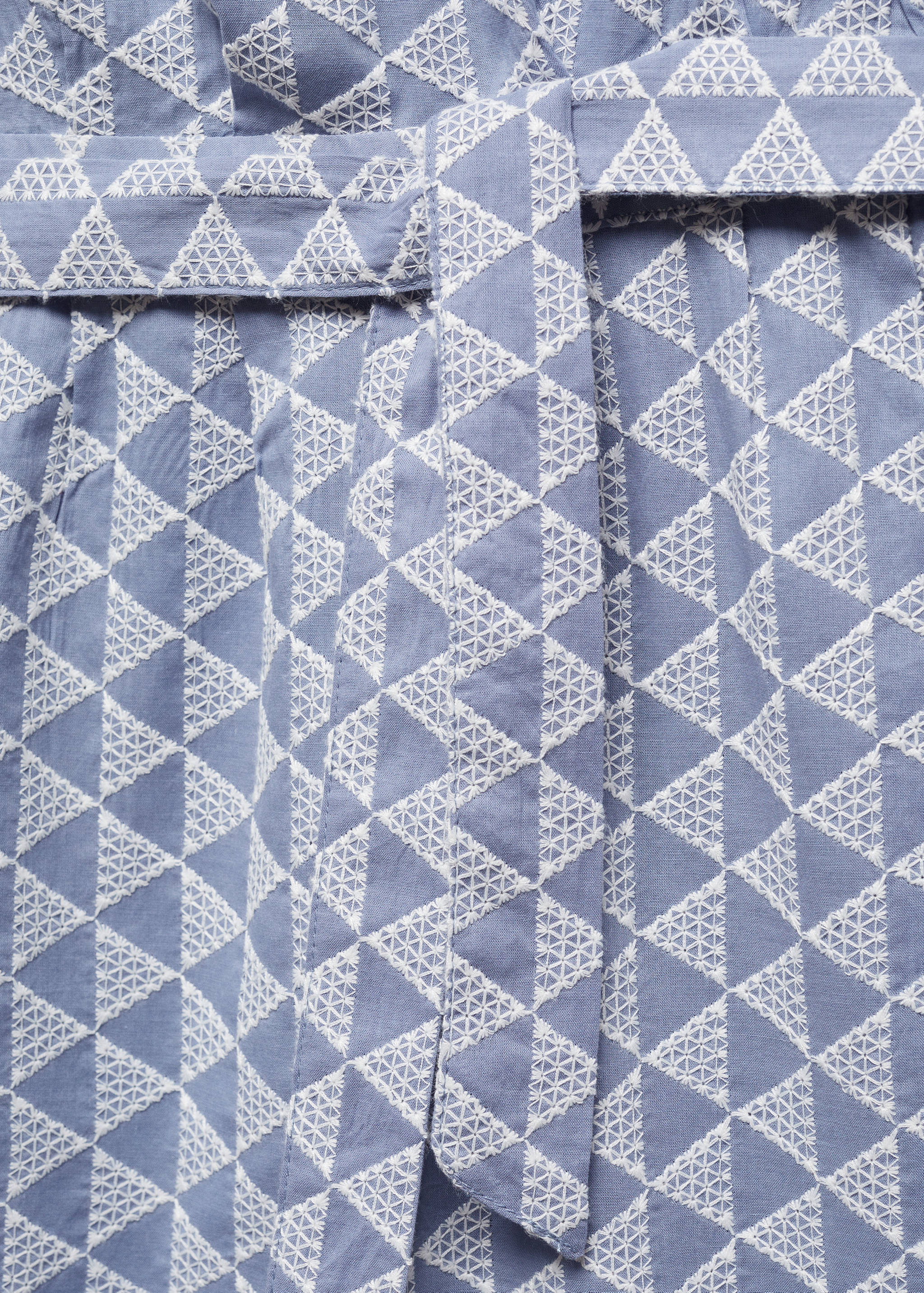 Hímzett nadrágruha fodrokkal - A termék adatai 8