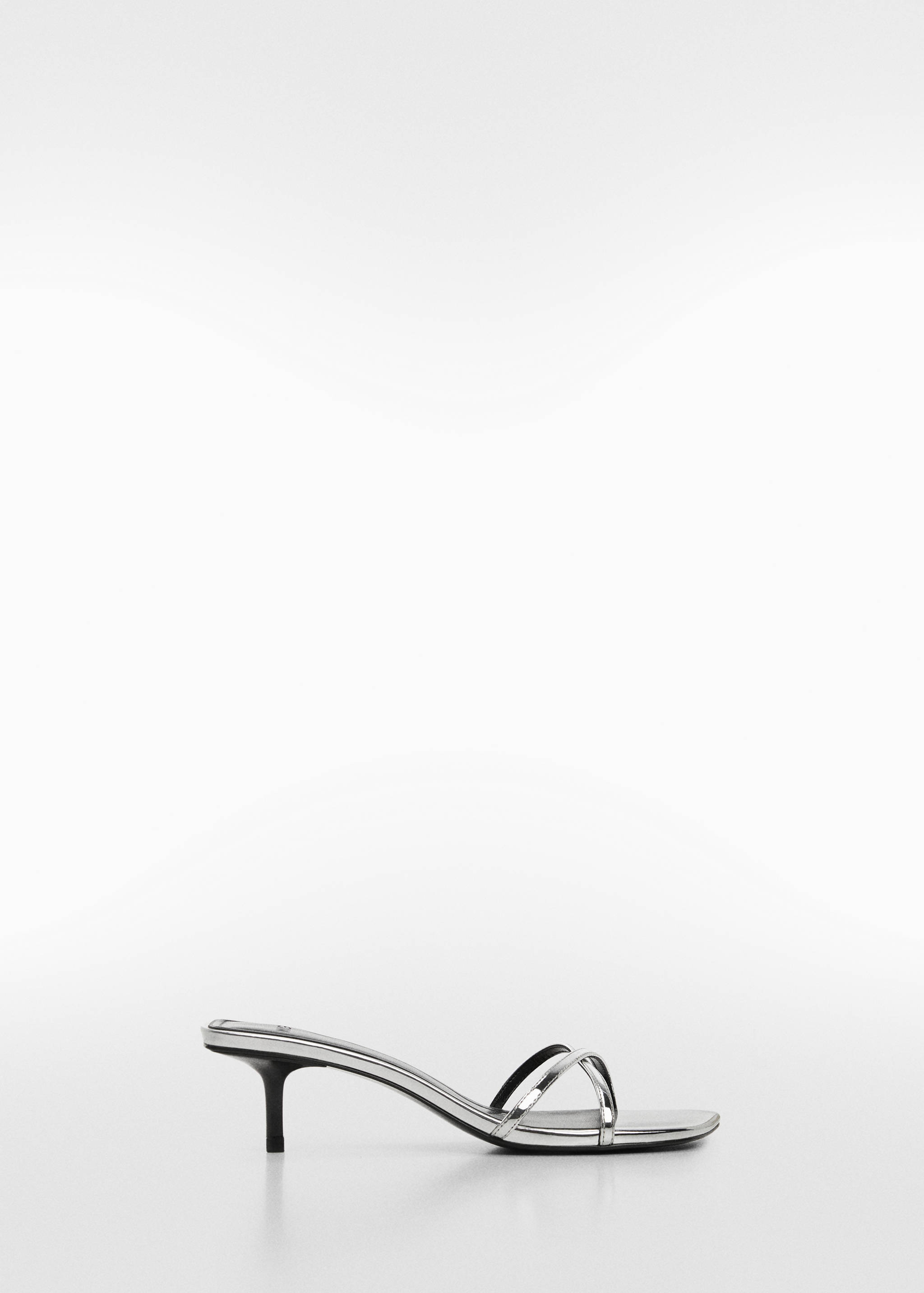 Sandales à lanières métallisées - Article sans modèle