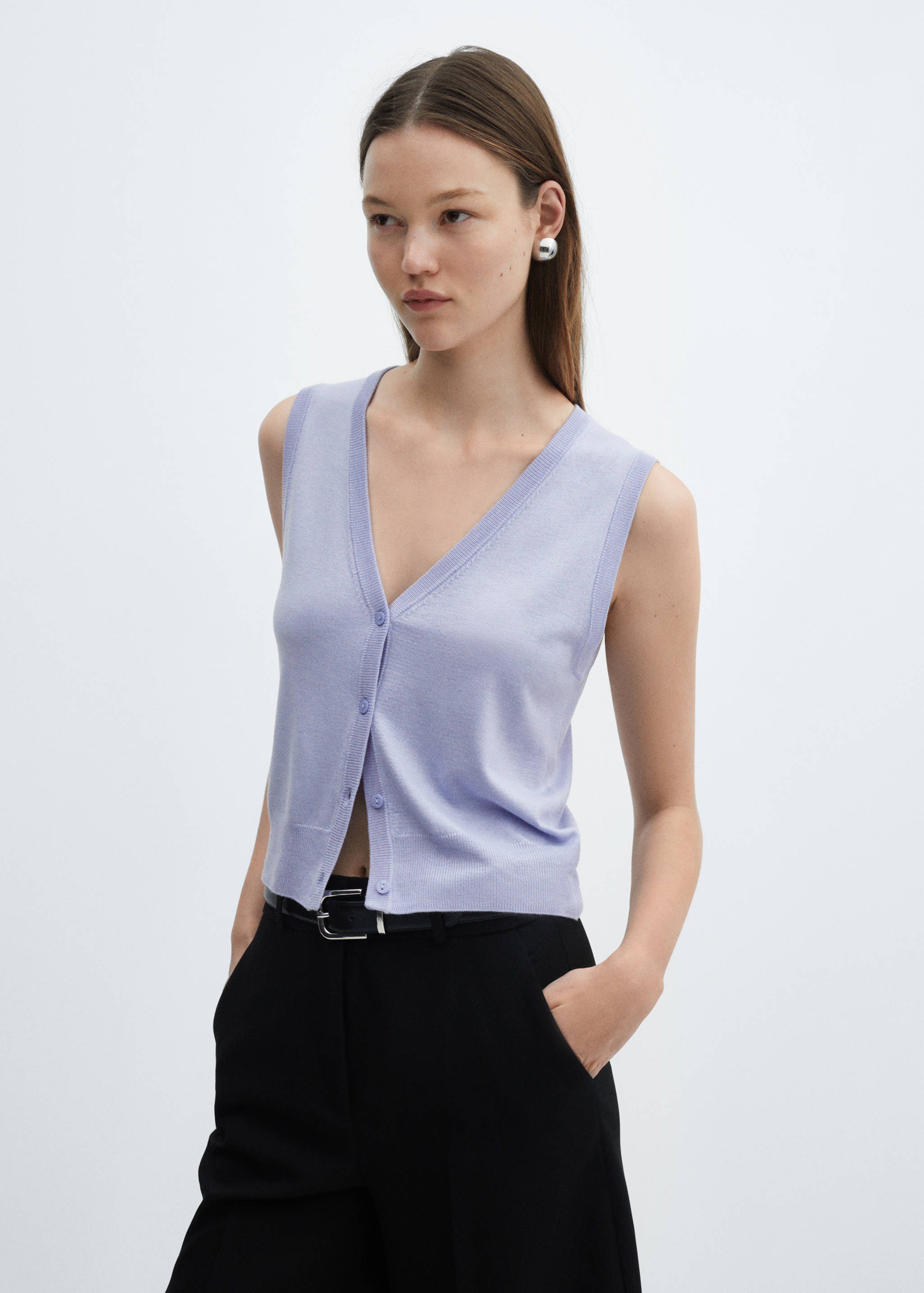 Knitted gilet with buttons - Medium plane