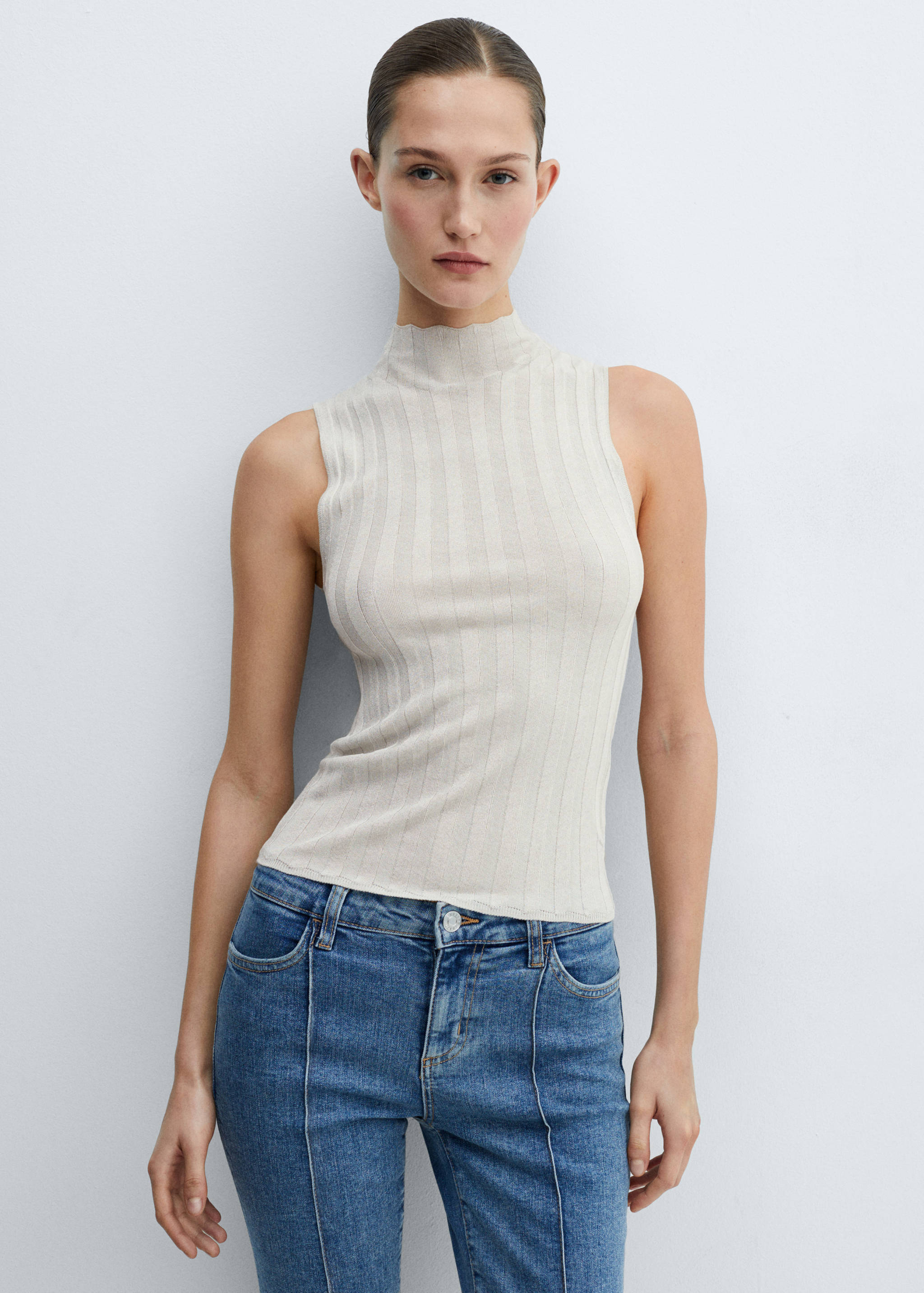 Turtleneck ribbed top - Medium plane