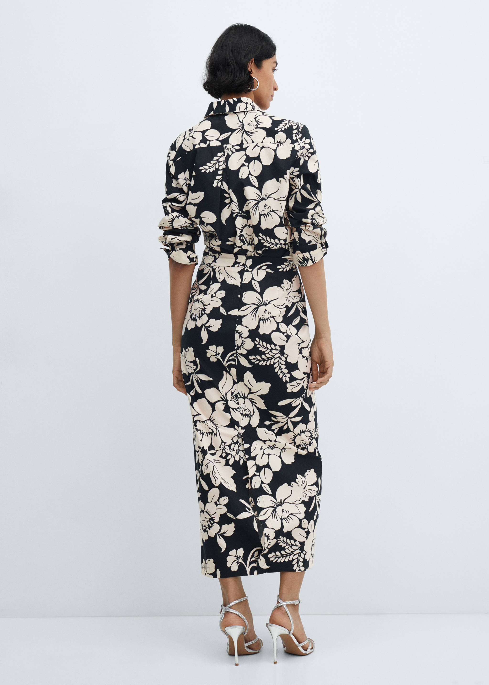 Hosszú virágos szoknya - A cikk hátulja