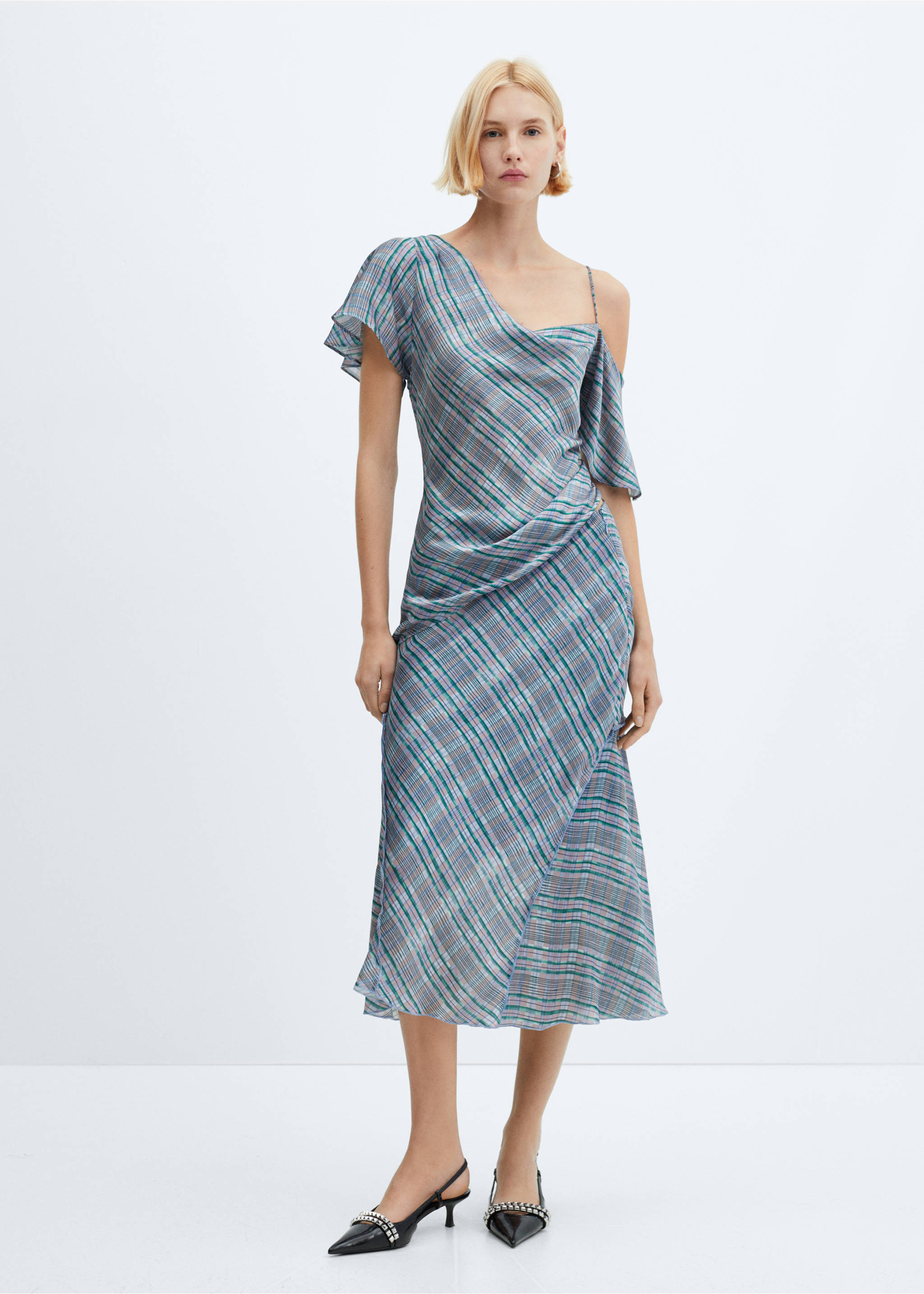 Asymmetrical satin check blouse - Details of the article 7, Blue. Ref: 67065754-00.