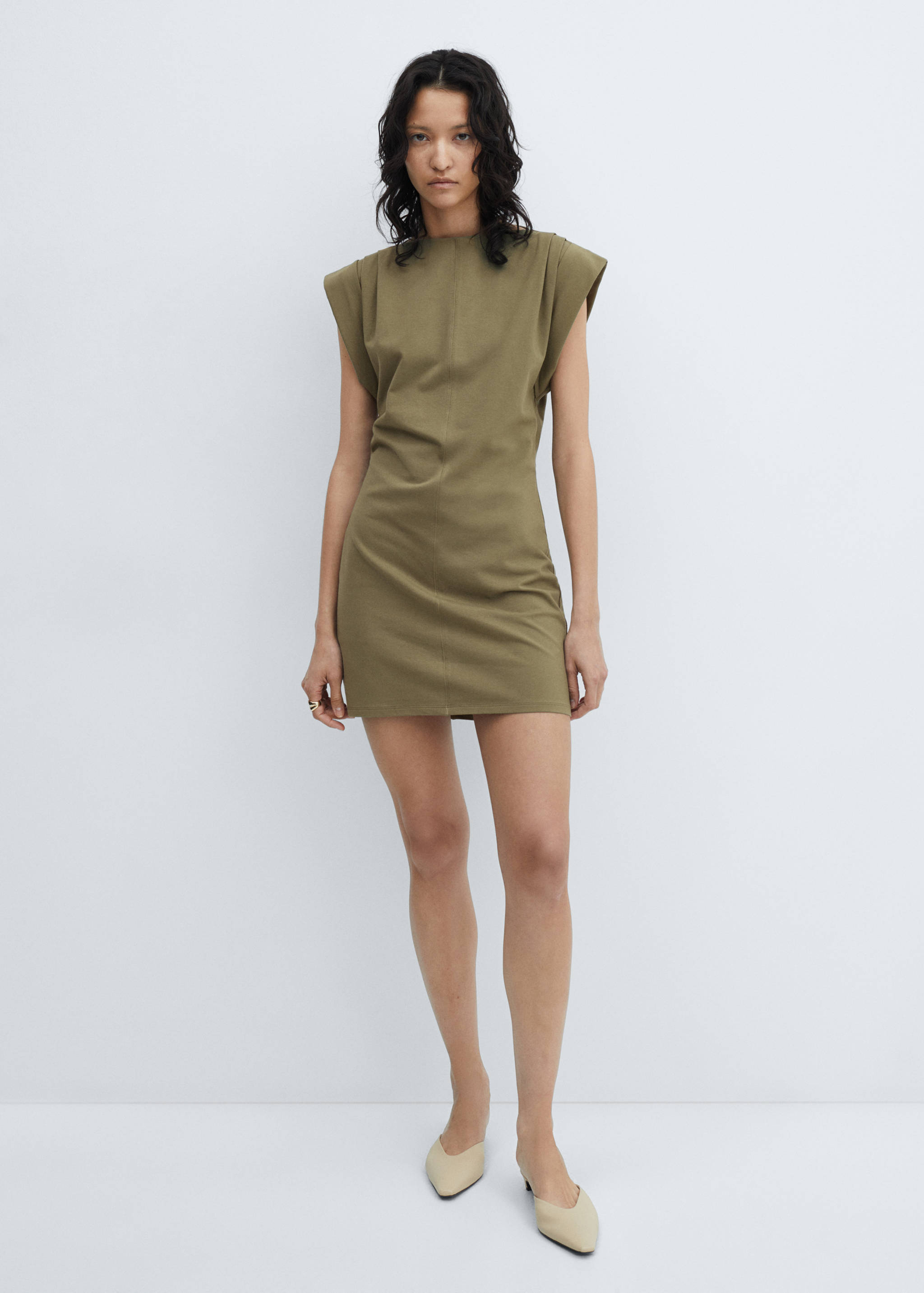 Knitted dress with turn-up sleeves - General plane