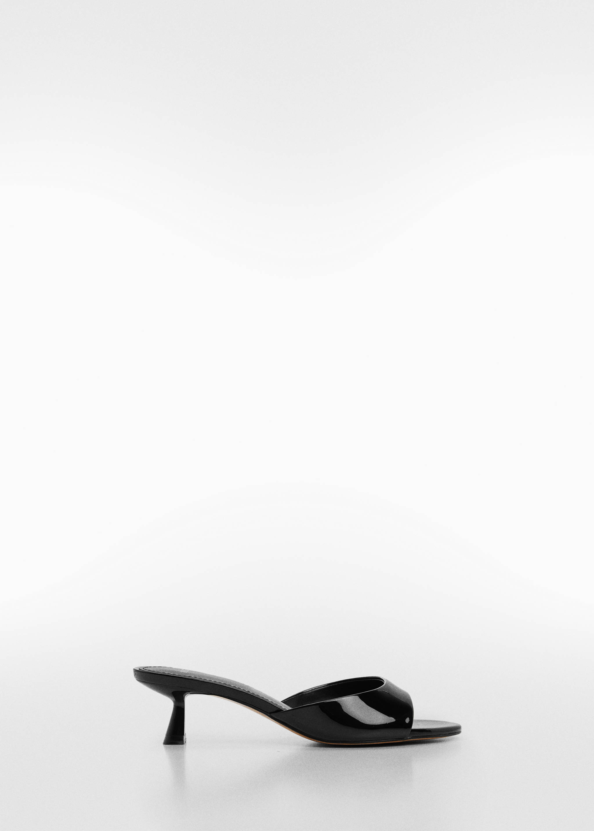 Sandália de salto com efeito de verniz - Artigo sem modelo