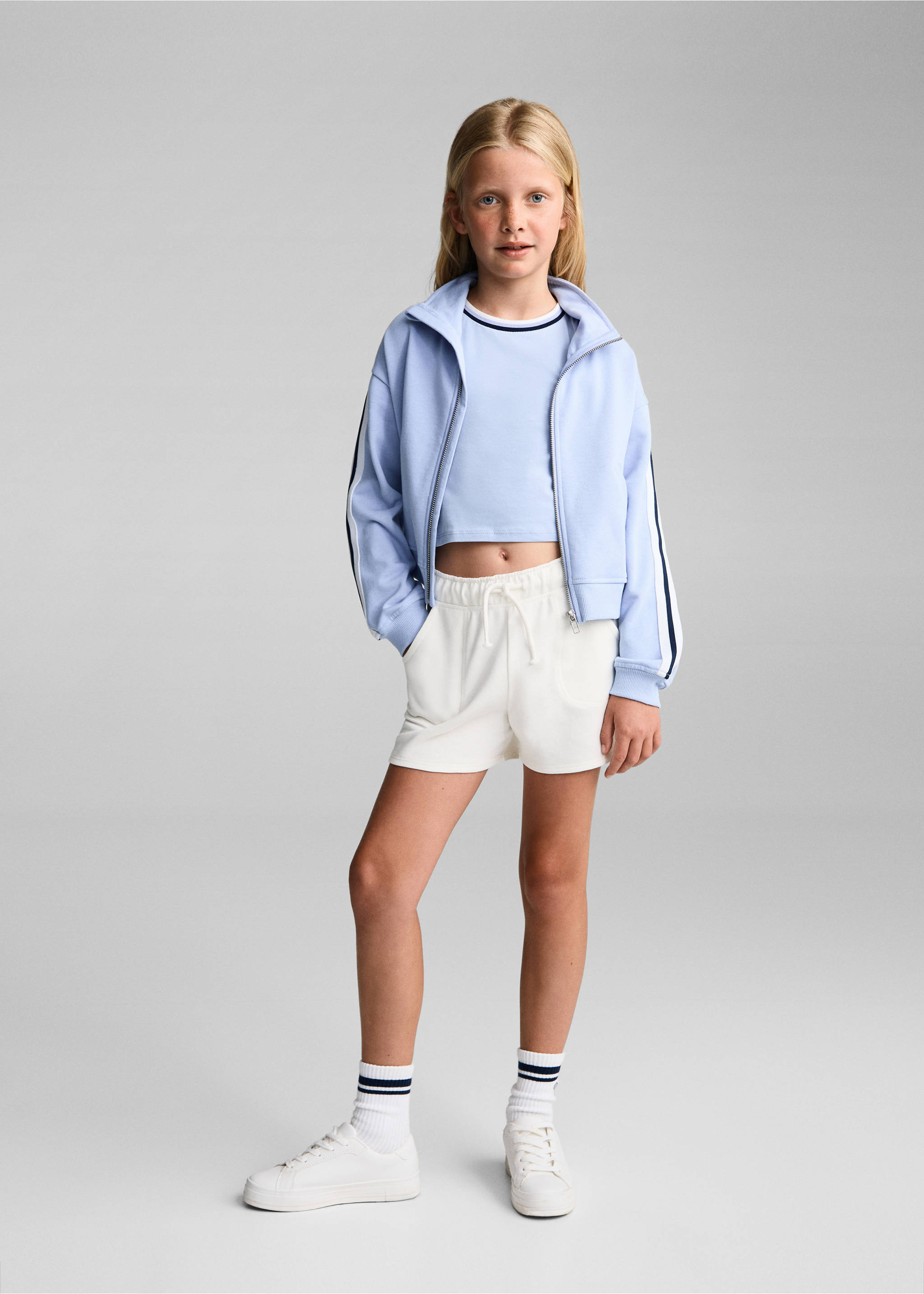 Baumwollshorts mit Gummibund - Allgemeine Ansicht, Cremeweiß. Ref: 67066011-00.