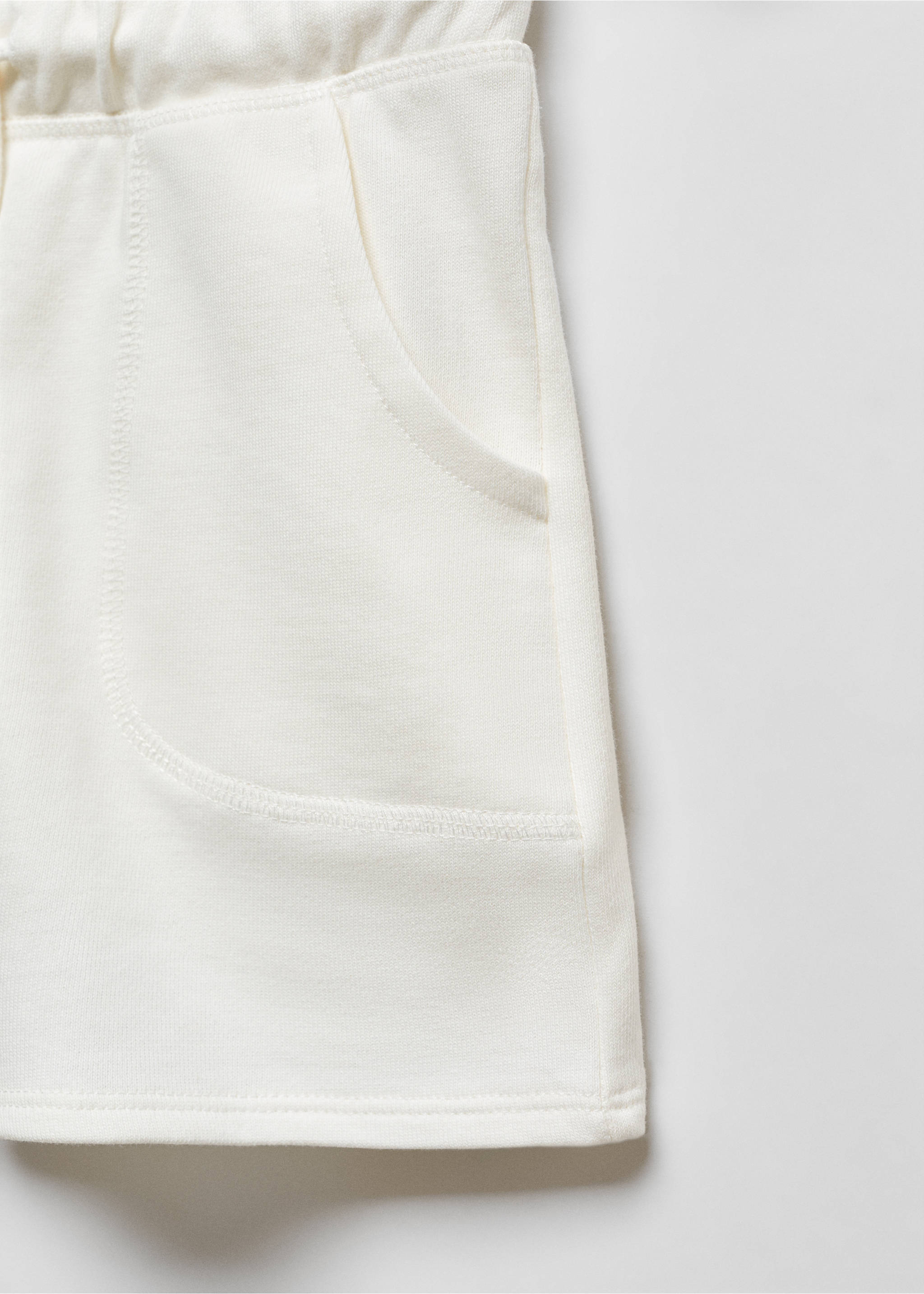 Baumwollshorts mit Gummibund - Detail des Artikels 8, Cremeweiß. Ref: 67066011-00.