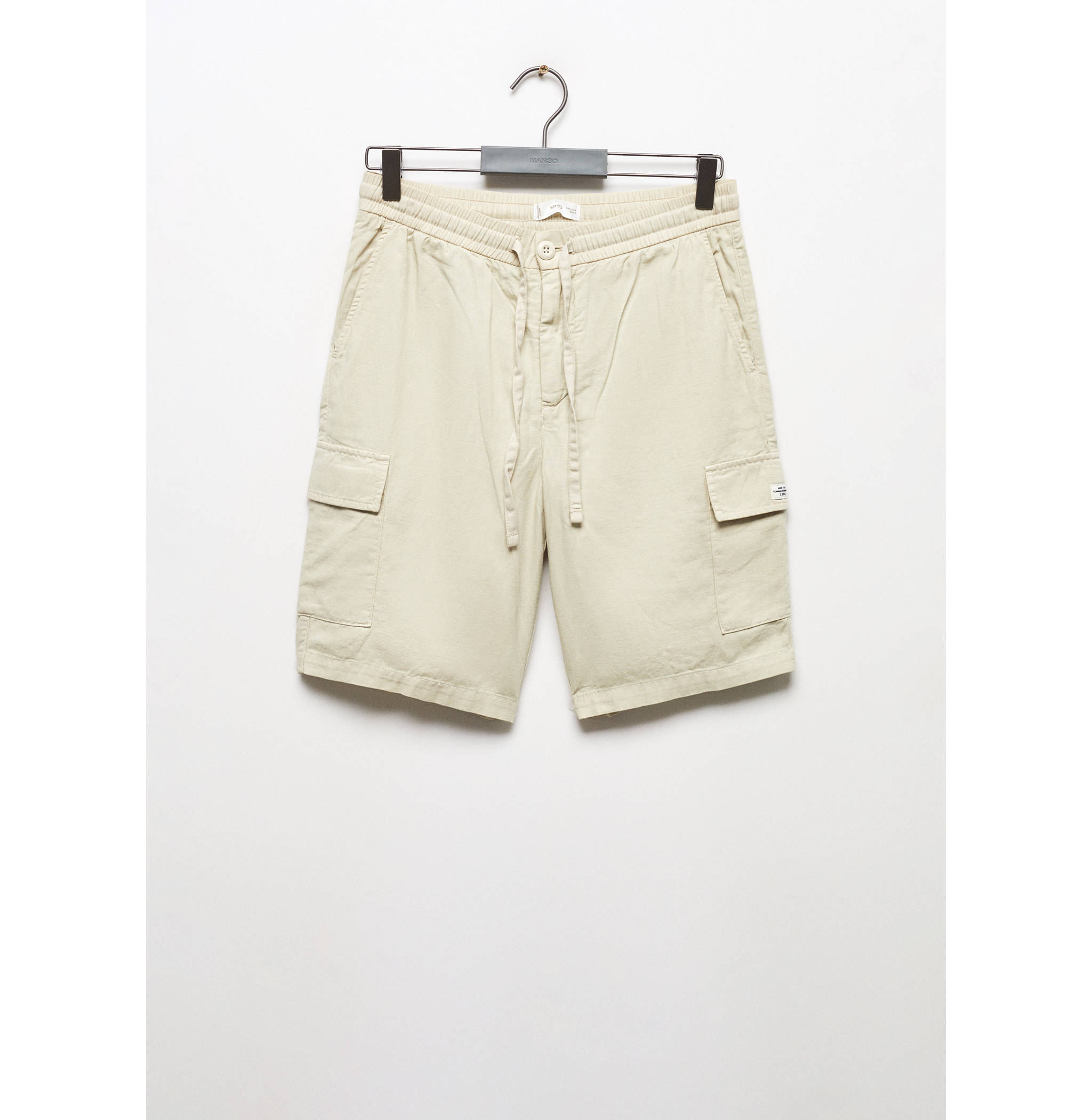 Cargo pockets linen Bermuda shorts - Article without model