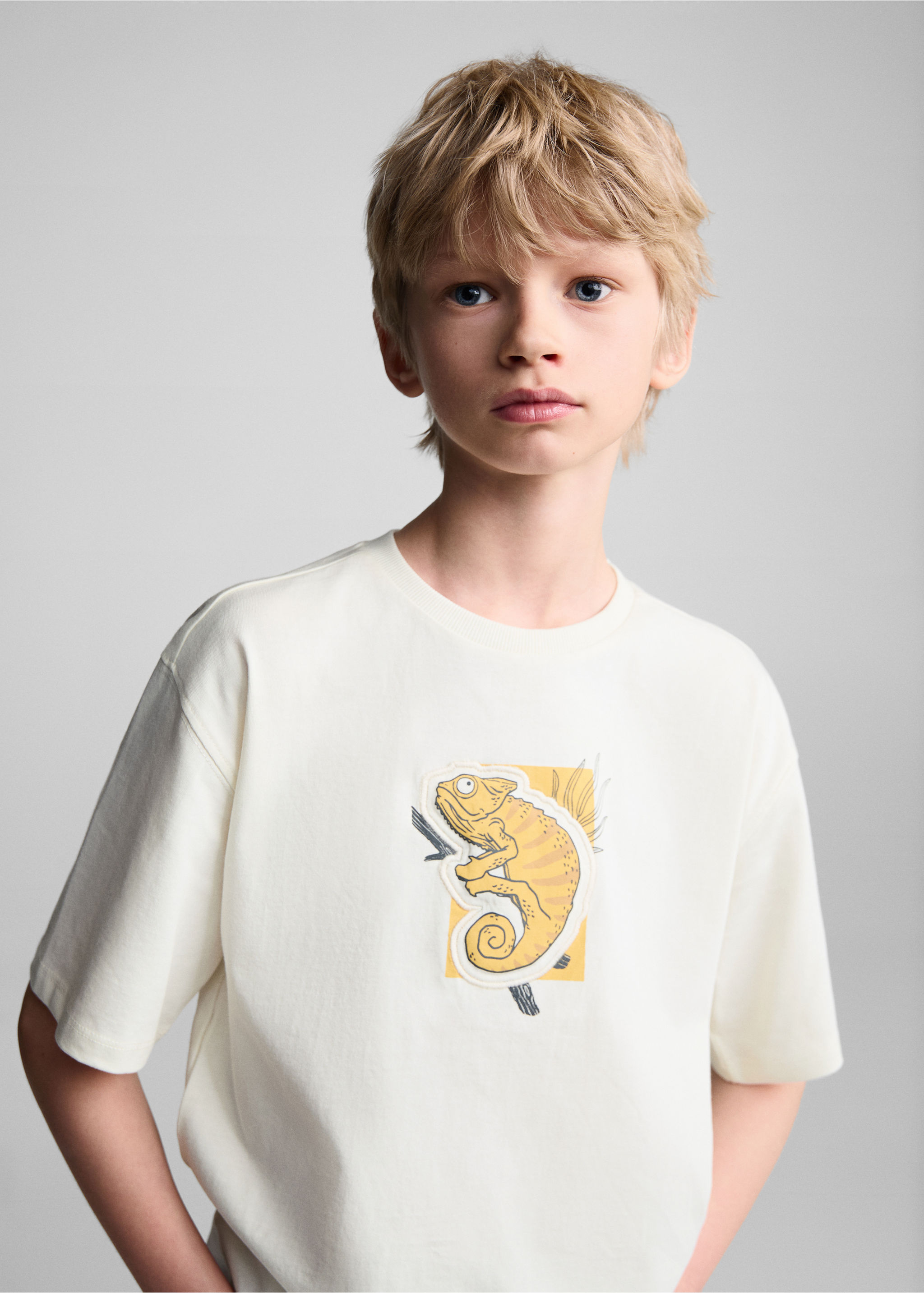 Embossed printed t-shirt - Details of the article 1