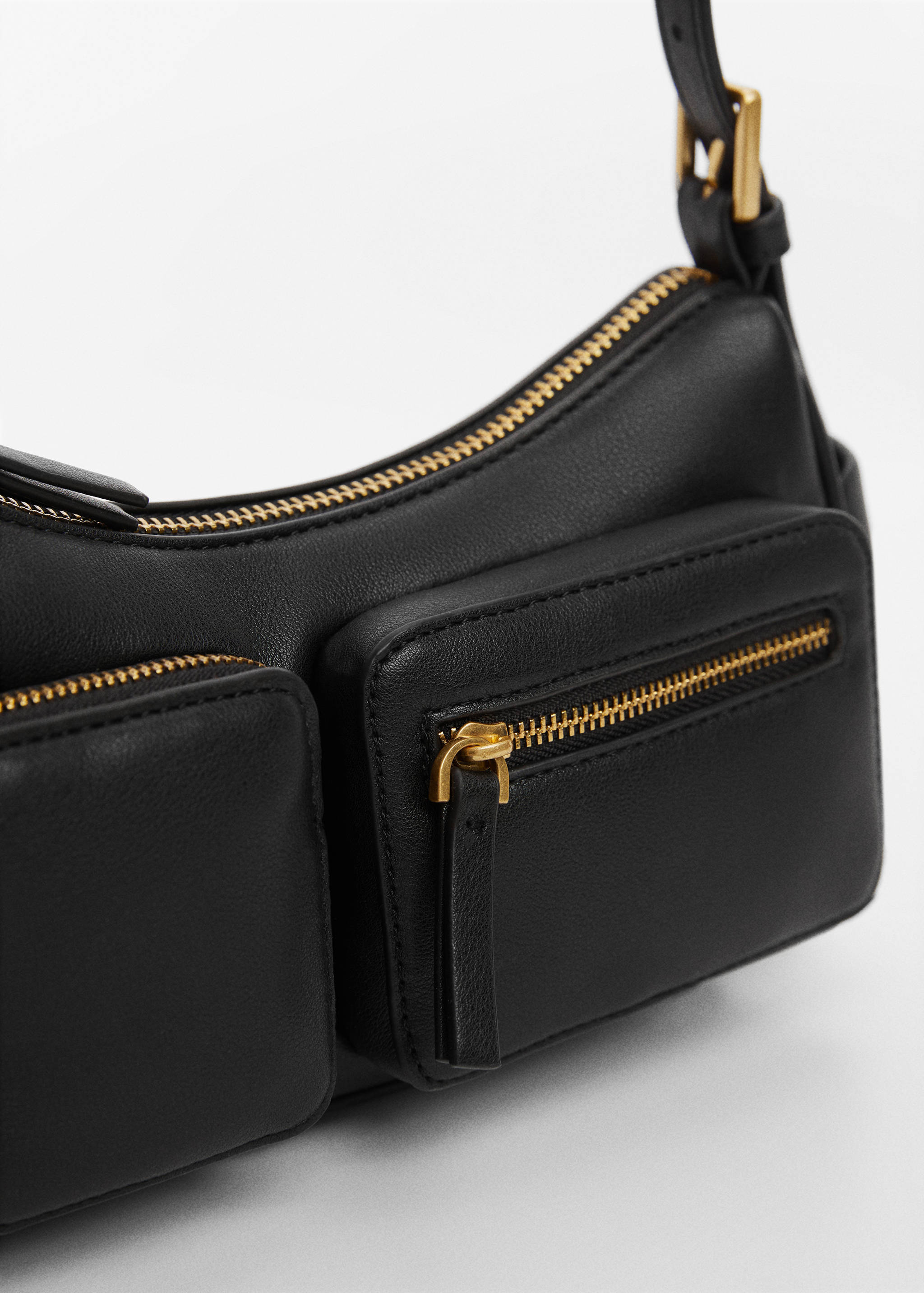 Shoulder bag with pockets - Details of the article 1