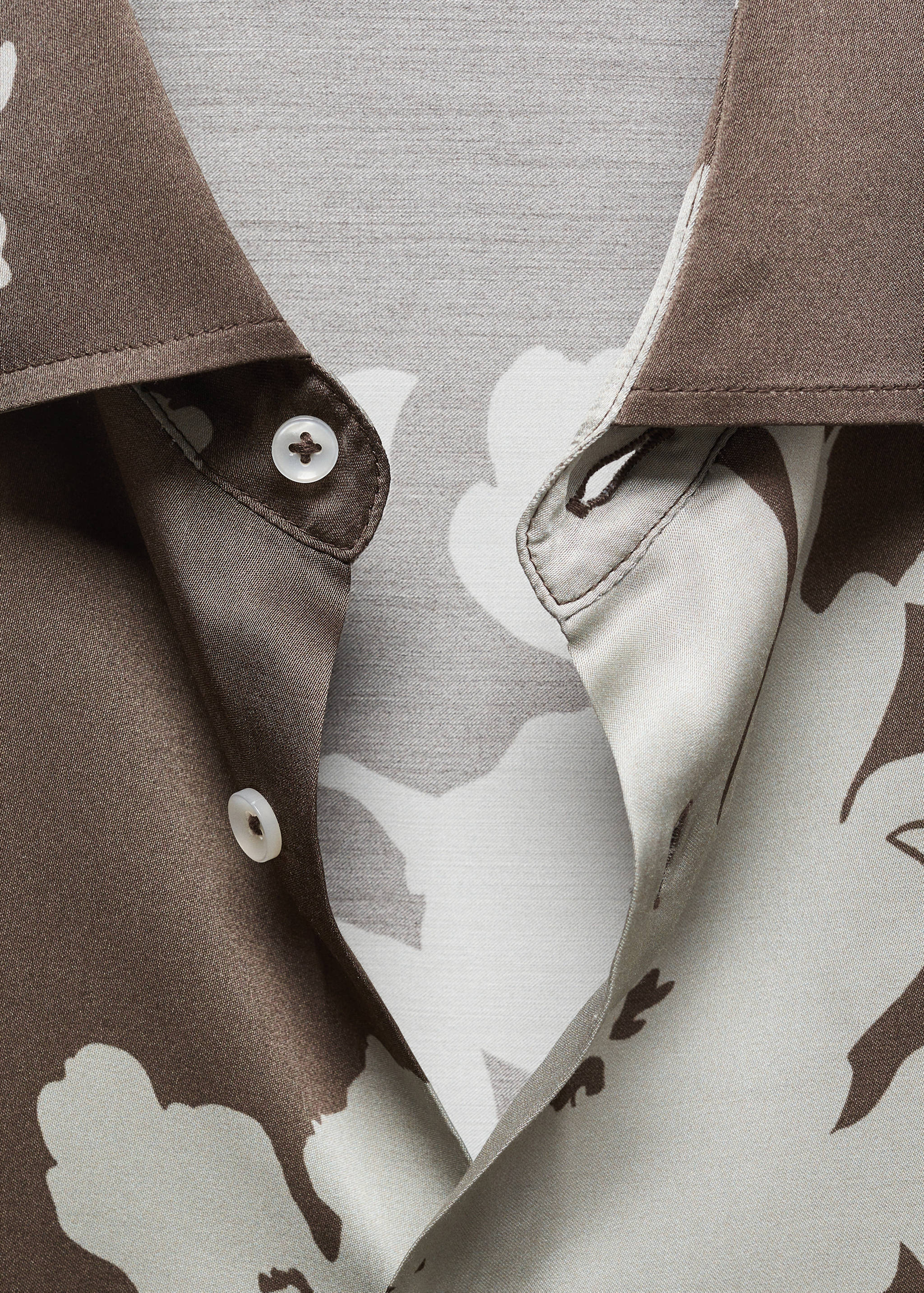 Camisa fluida com estampado floral - Pormenor do artigo 8