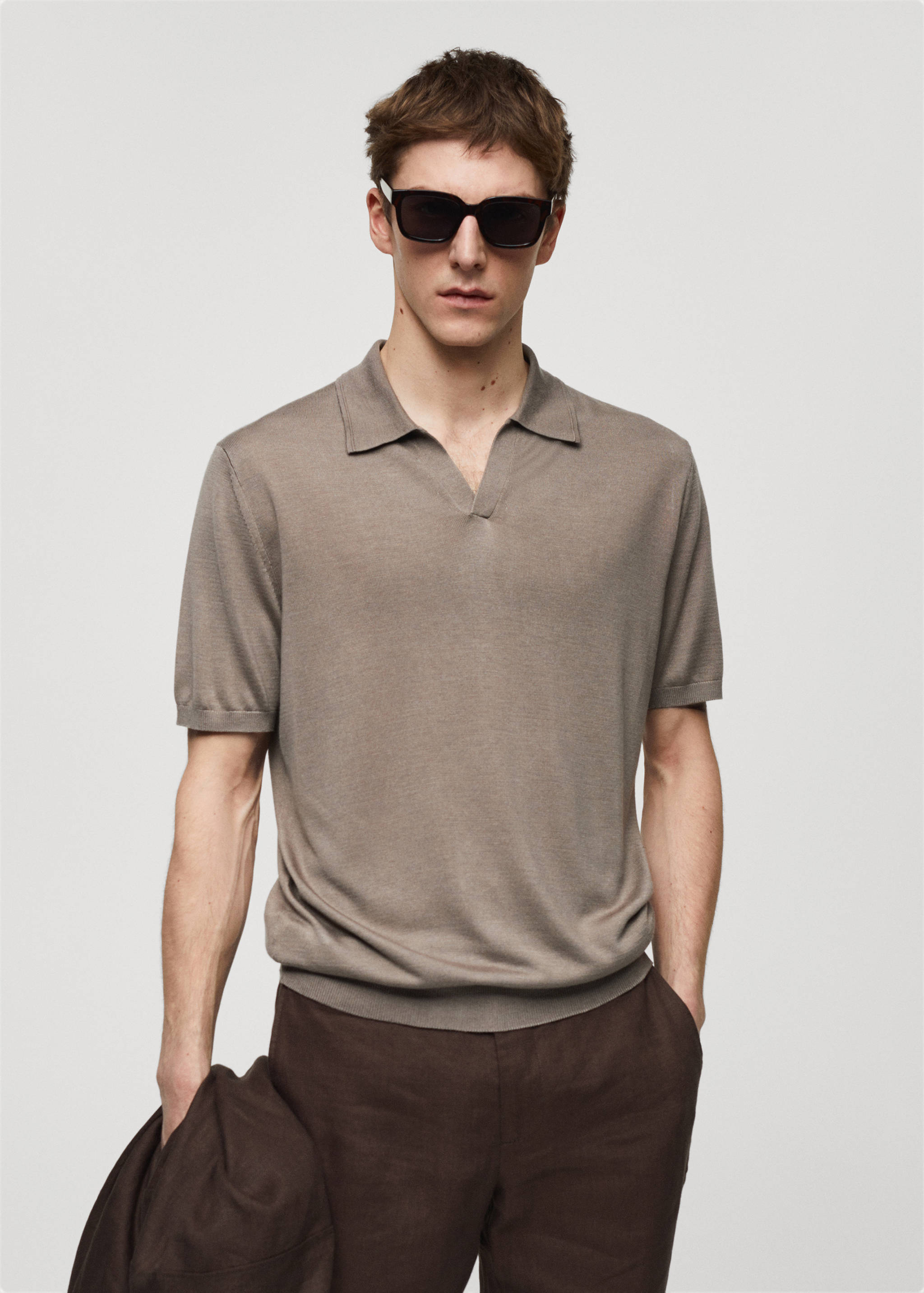 Short-sleeve knitted polo shirt - Medium plane