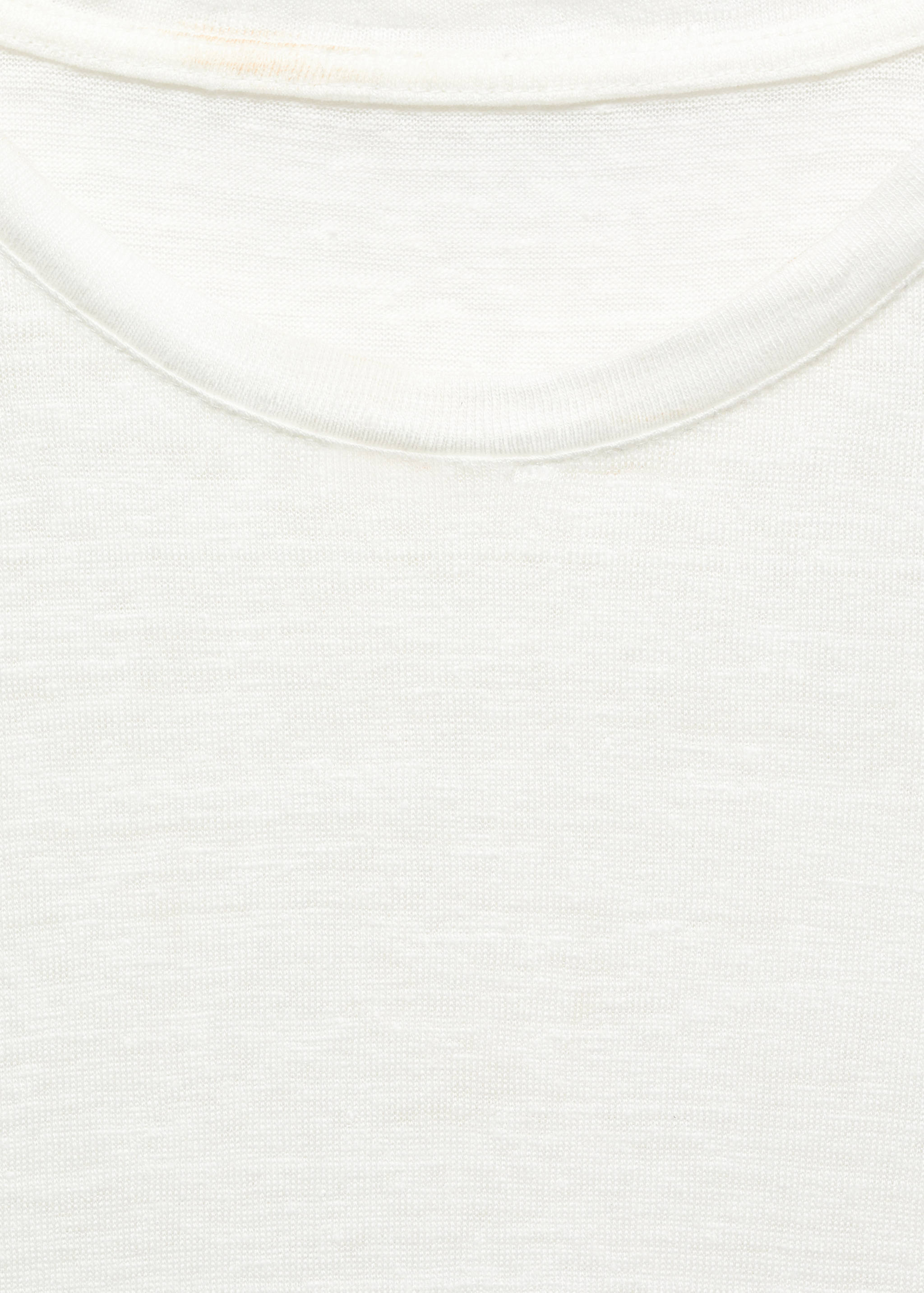 Slim-fit 100% linen t-shirt - Details of the article 8