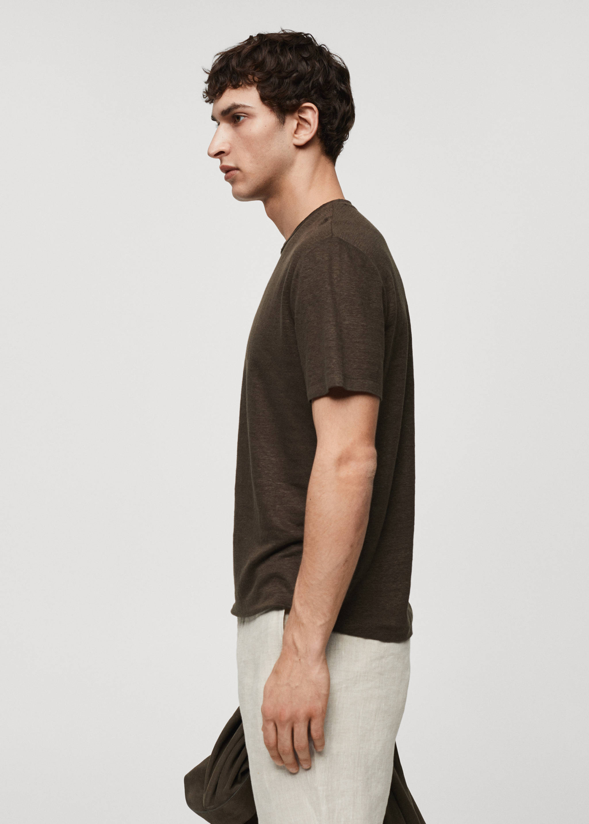 T-shirt slim-fit 100 % lin - Détail de l'article 2