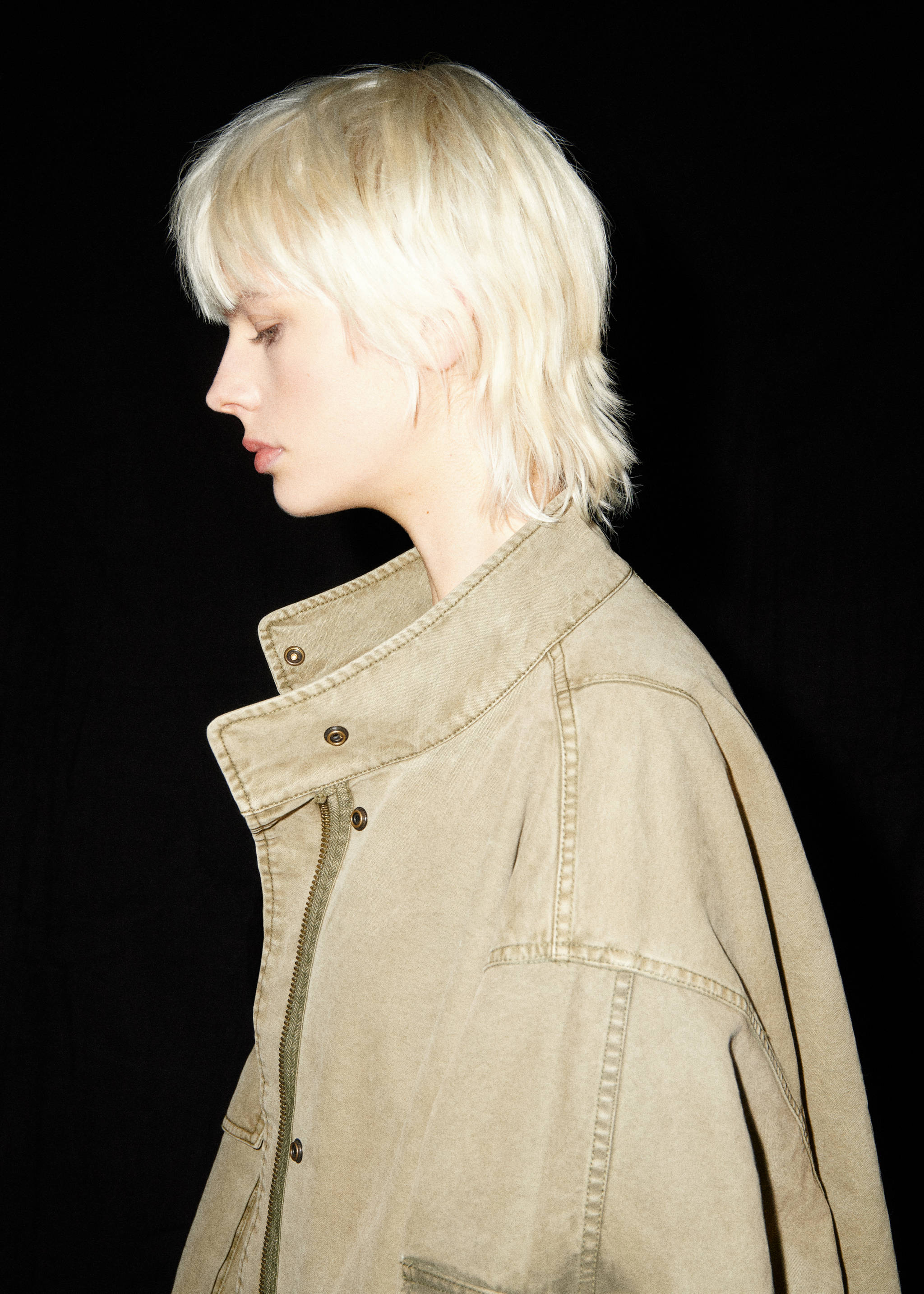 Worn-effect parka - Details of the article 6