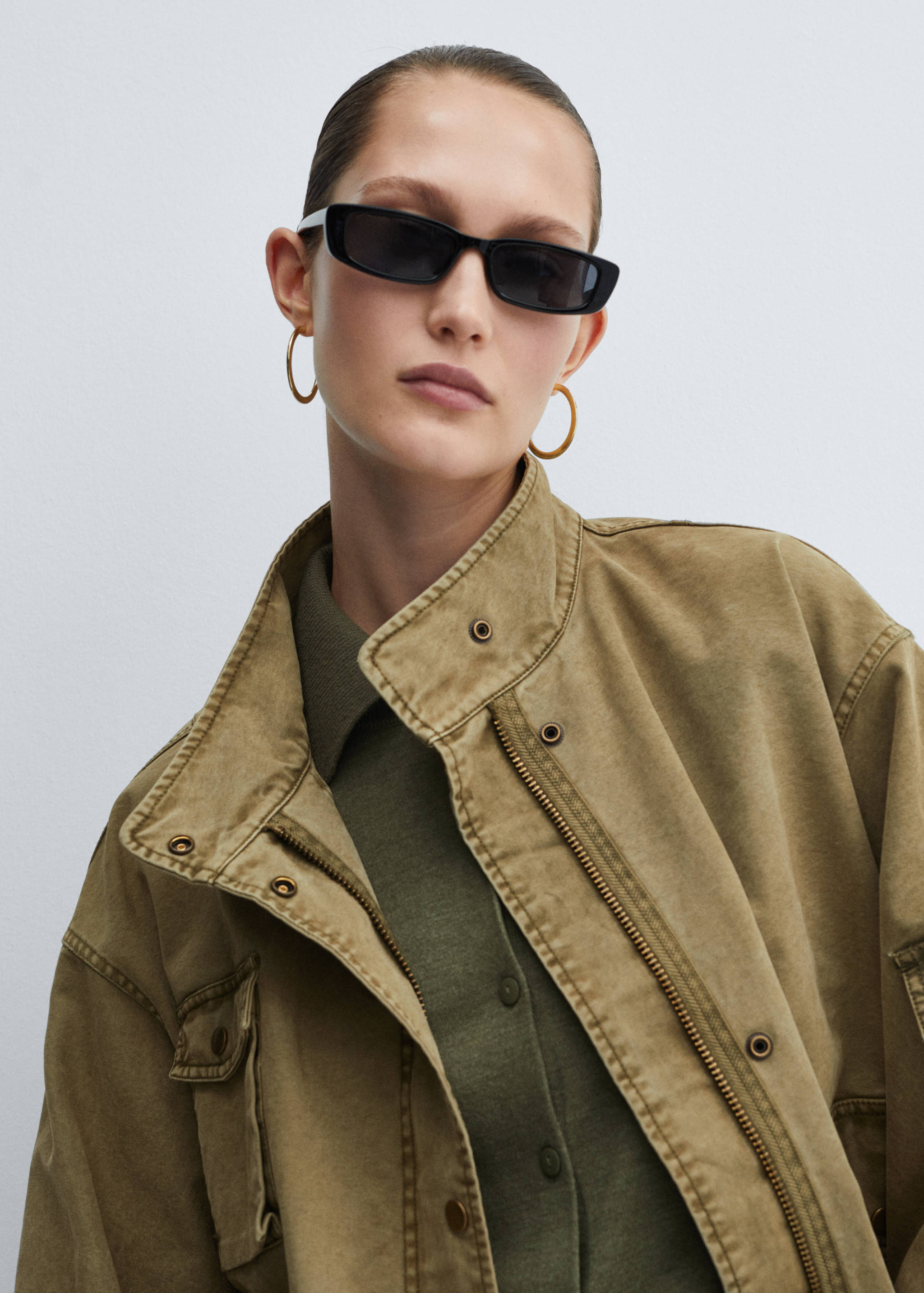 Worn-effect parka - Details of the article 2