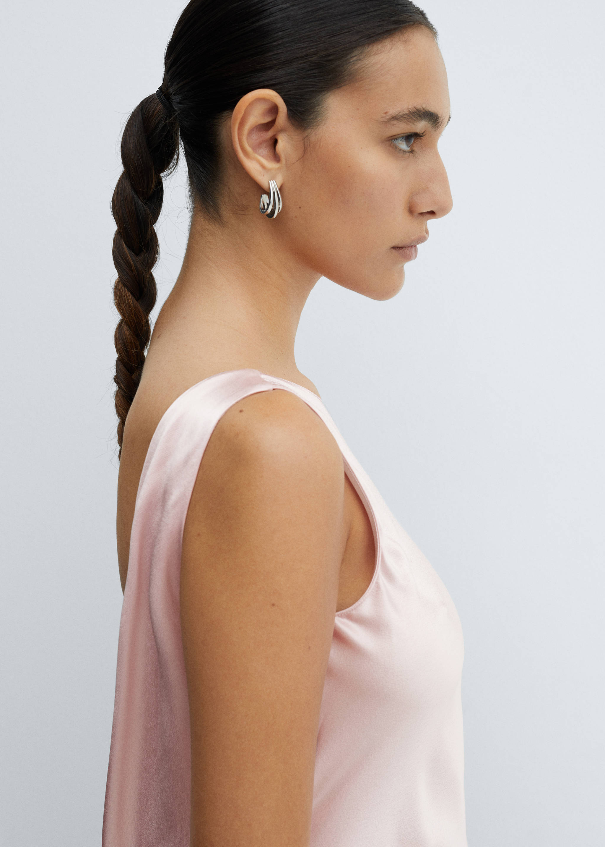 Satinerad klänning bar rygg - Detaljer om artikeln 1