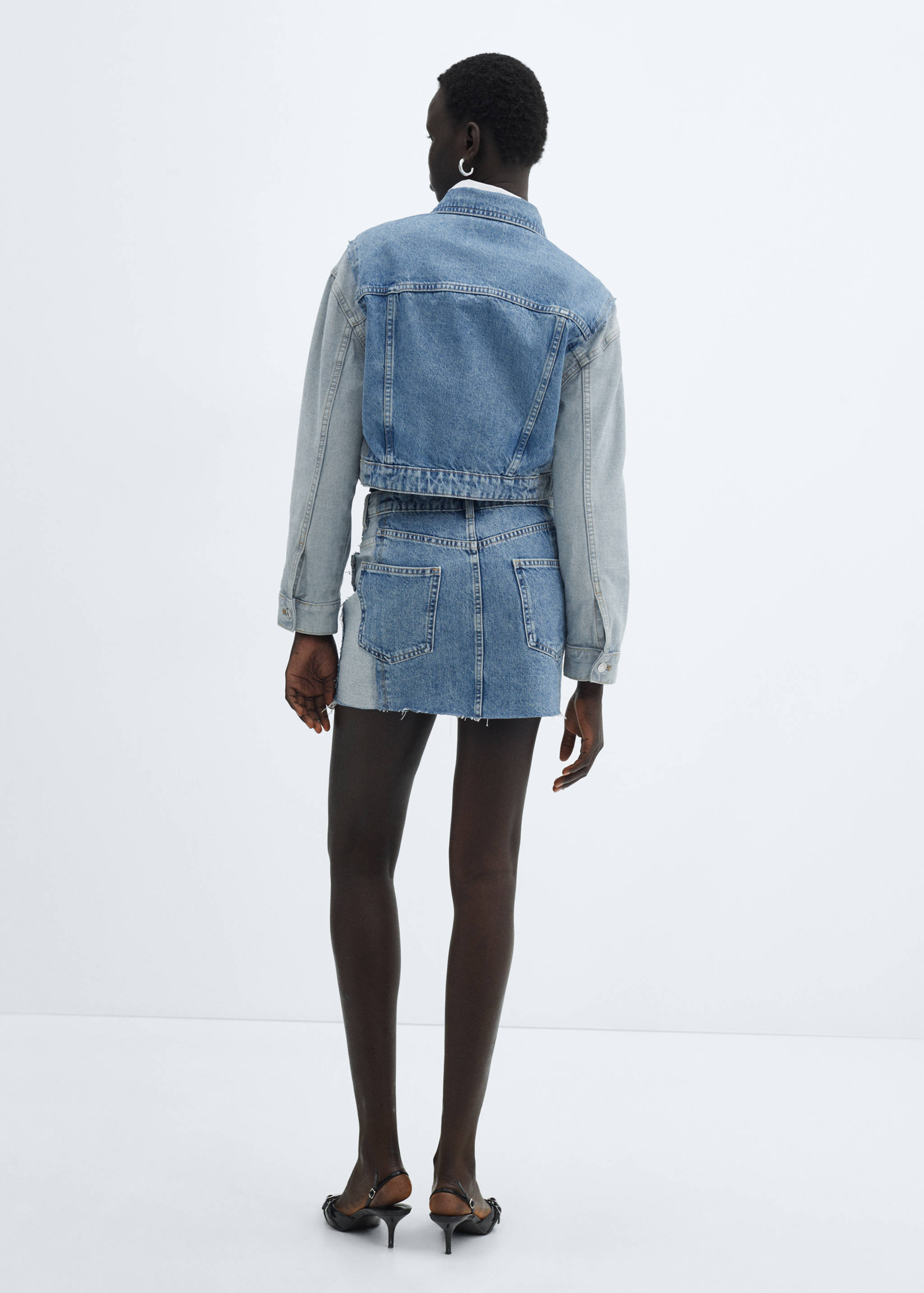 Blouson en jean crop bicolore - Verso de l’article