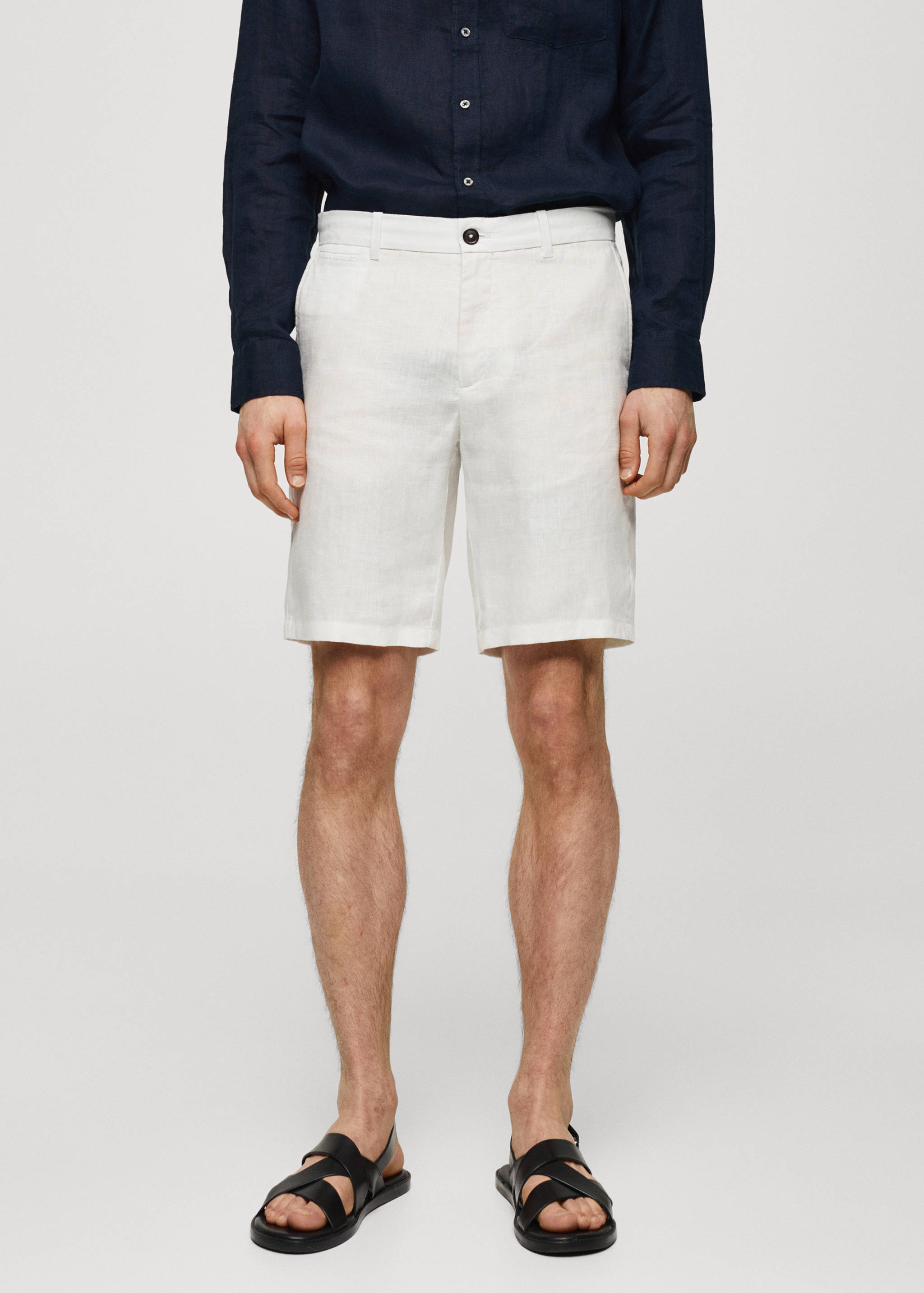 Slim-Fit-Bermudashorts aus 100 % Leinen - Mittlere Ansicht