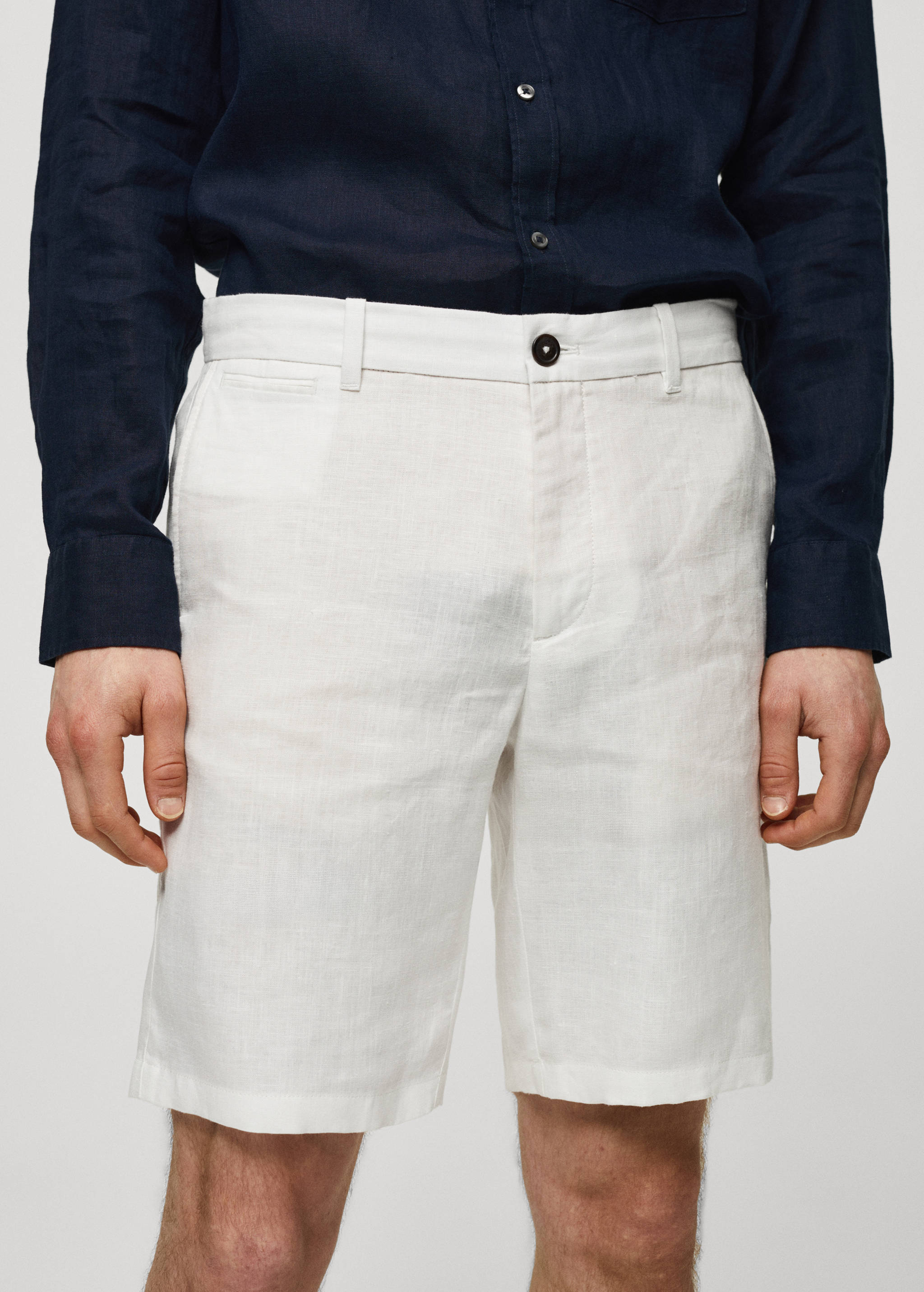 Slim-Fit-Bermudashorts aus 100 % Leinen - Detail des Artikels 1