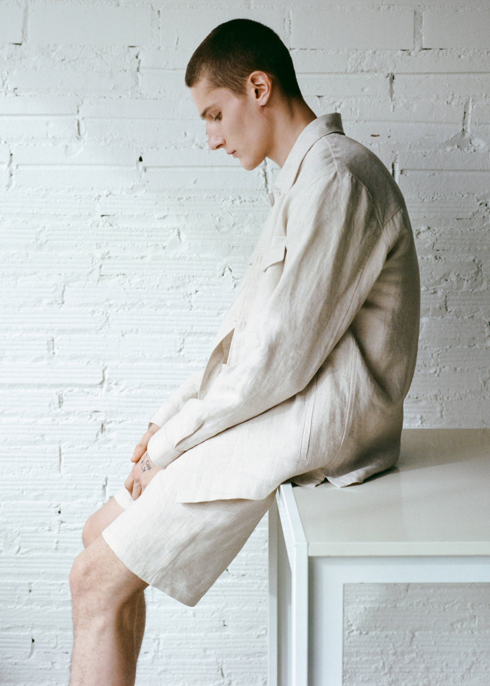 Slim-Fit-Bermudashorts aus 100 % Leinen - Detail des Artikels 5