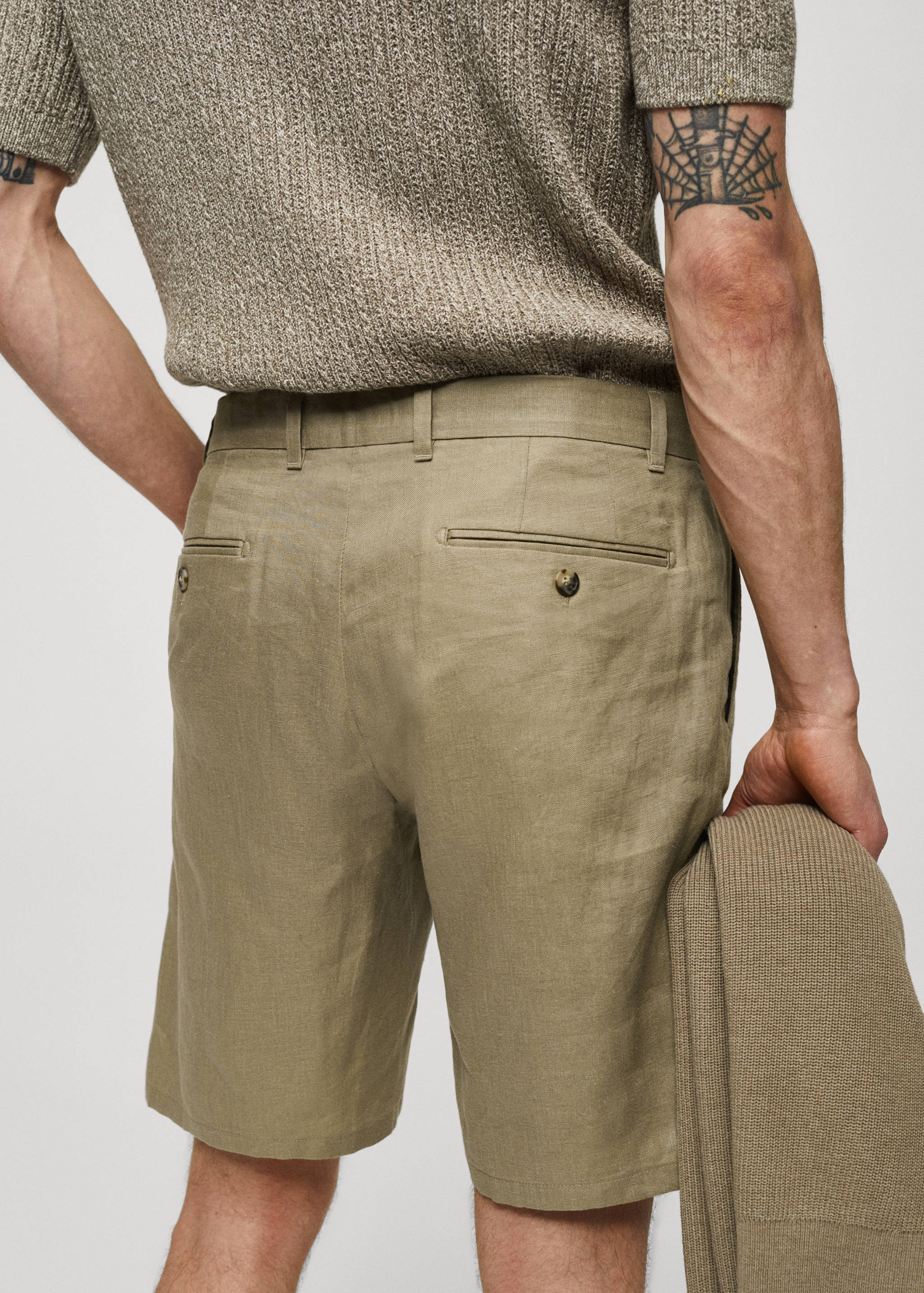 Slim-Fit-Bermudashorts aus 100 % Leinen - Detail des Artikels 4
