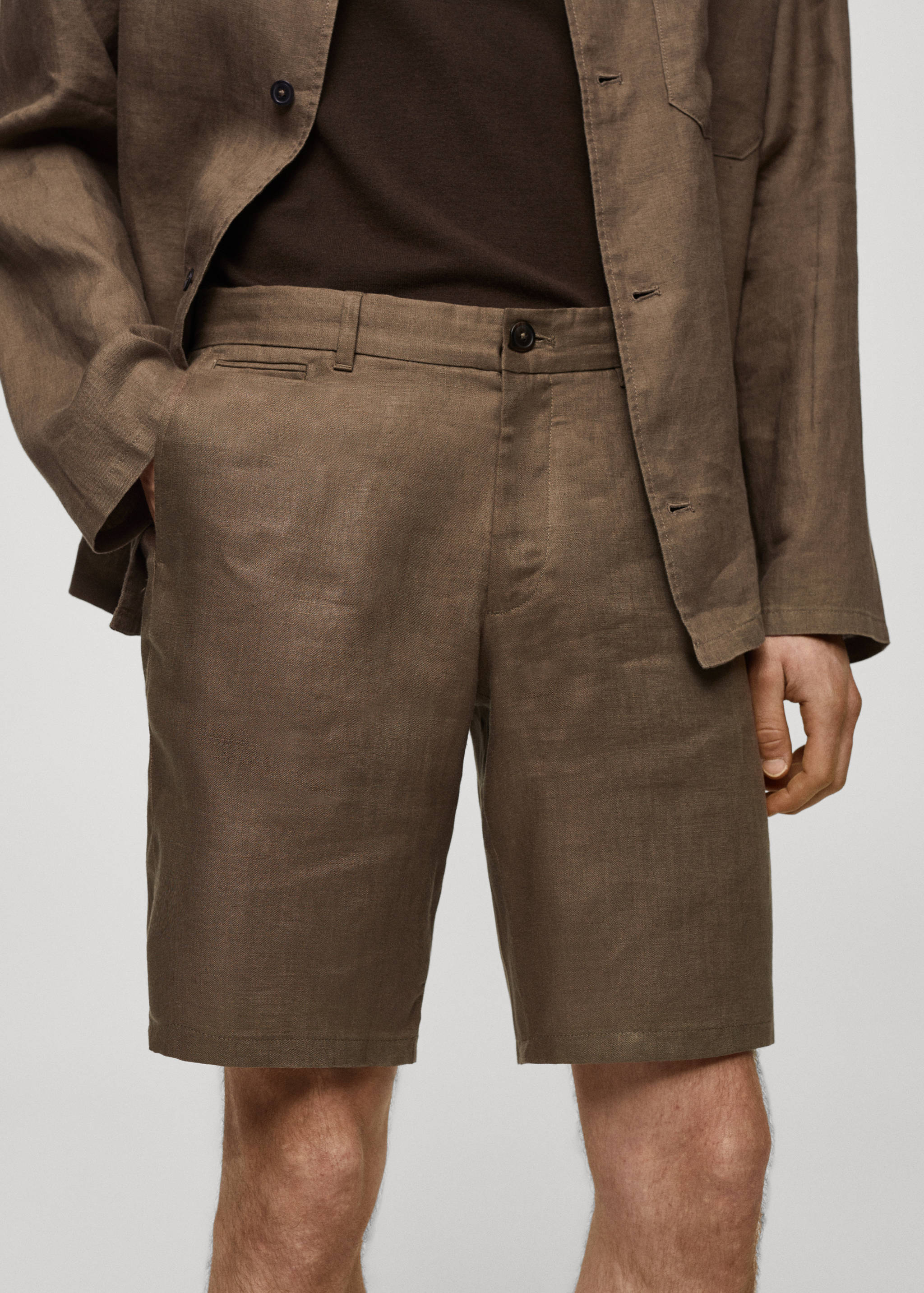 Slim-Fit-Bermudashorts aus 100 % Leinen - Detail des Artikels 1