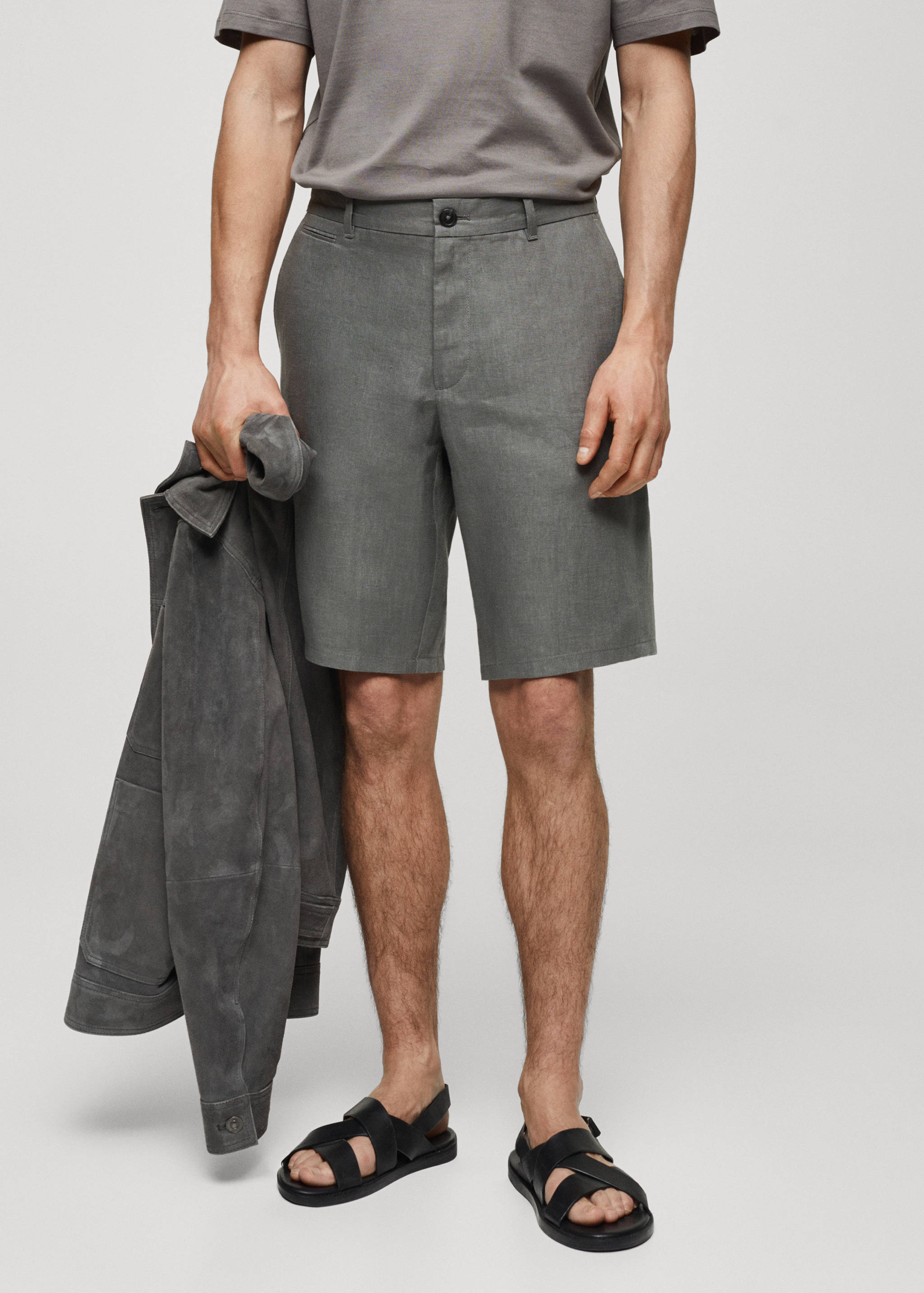 Slim-Fit-Bermudashorts aus 100 % Leinen - Mittlere Ansicht
