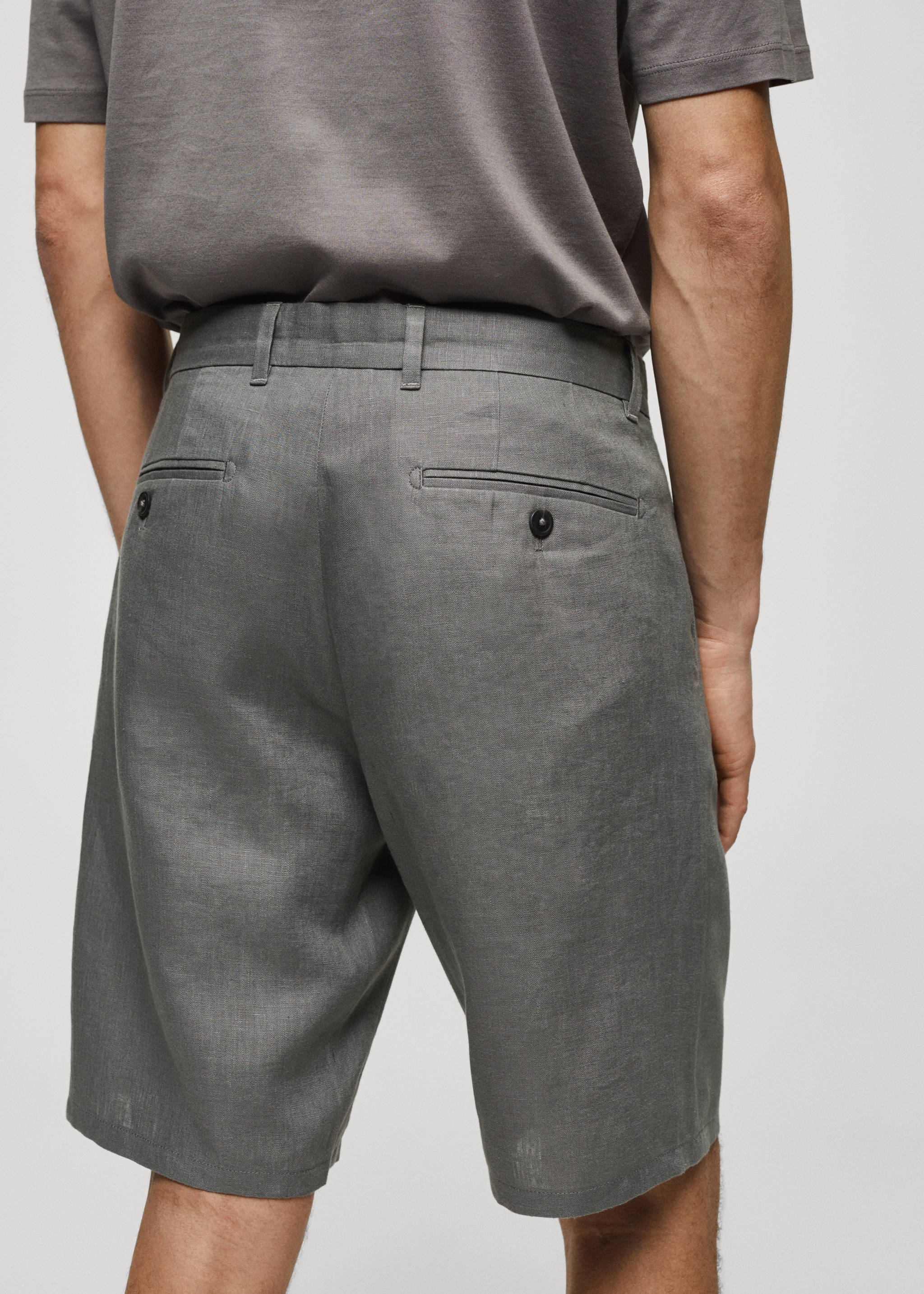 Slim-Fit-Bermudashorts aus 100 % Leinen - Detail des Artikels 4