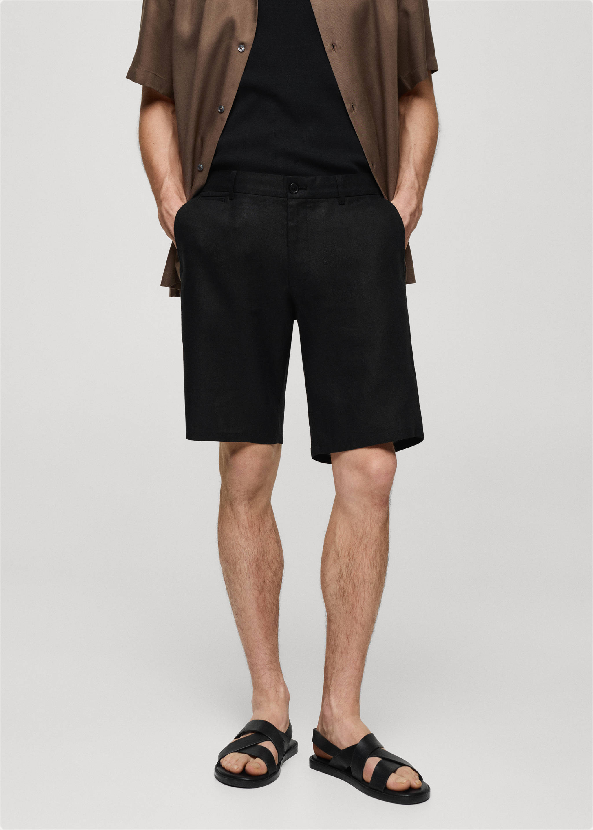 Slim-Fit-Bermudashorts aus 100 % Leinen - Mittlere Ansicht
