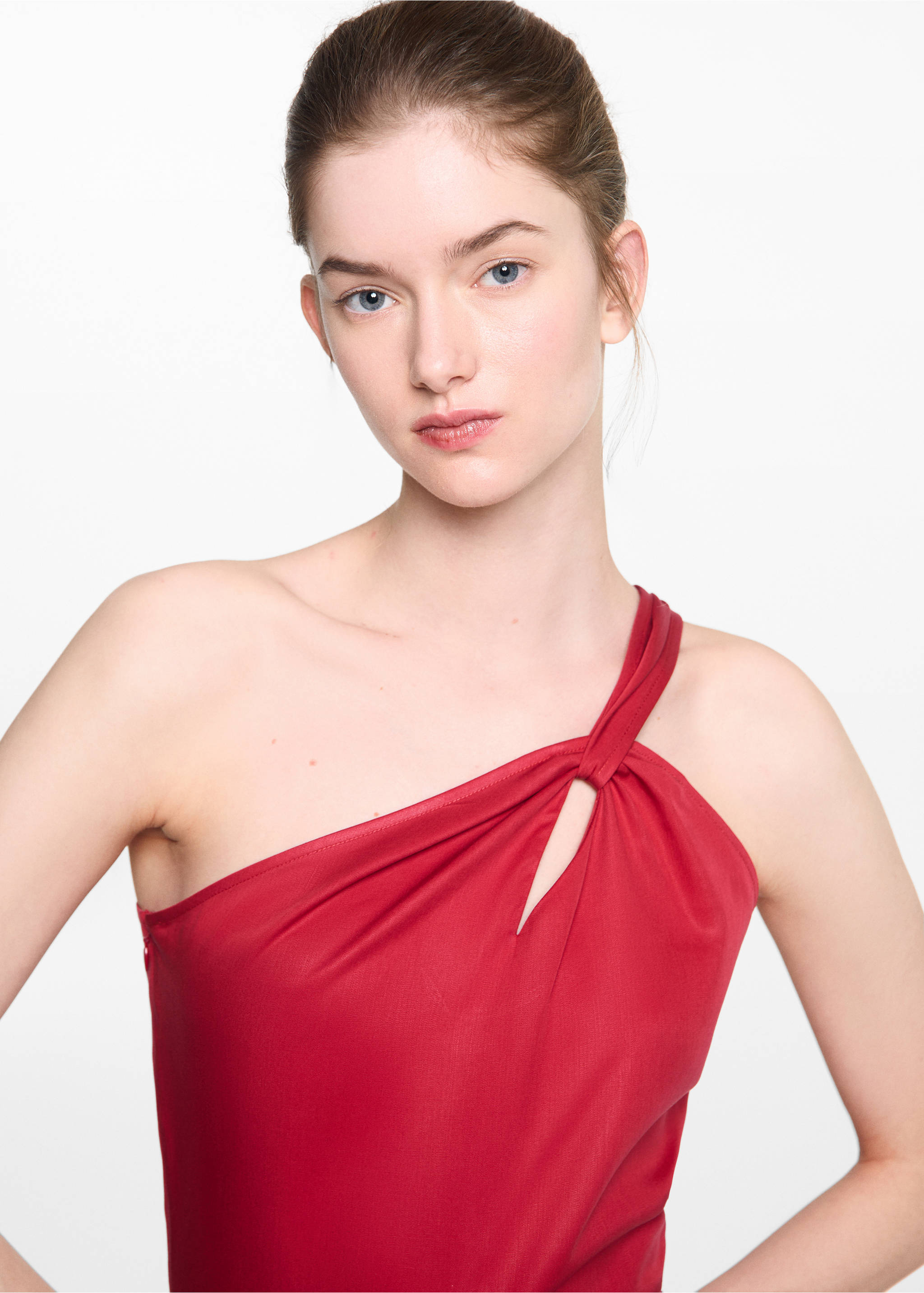 Combinaison satinée asymétrique - Détail de l'article 1, Fraise. Ref: 67066744-00.