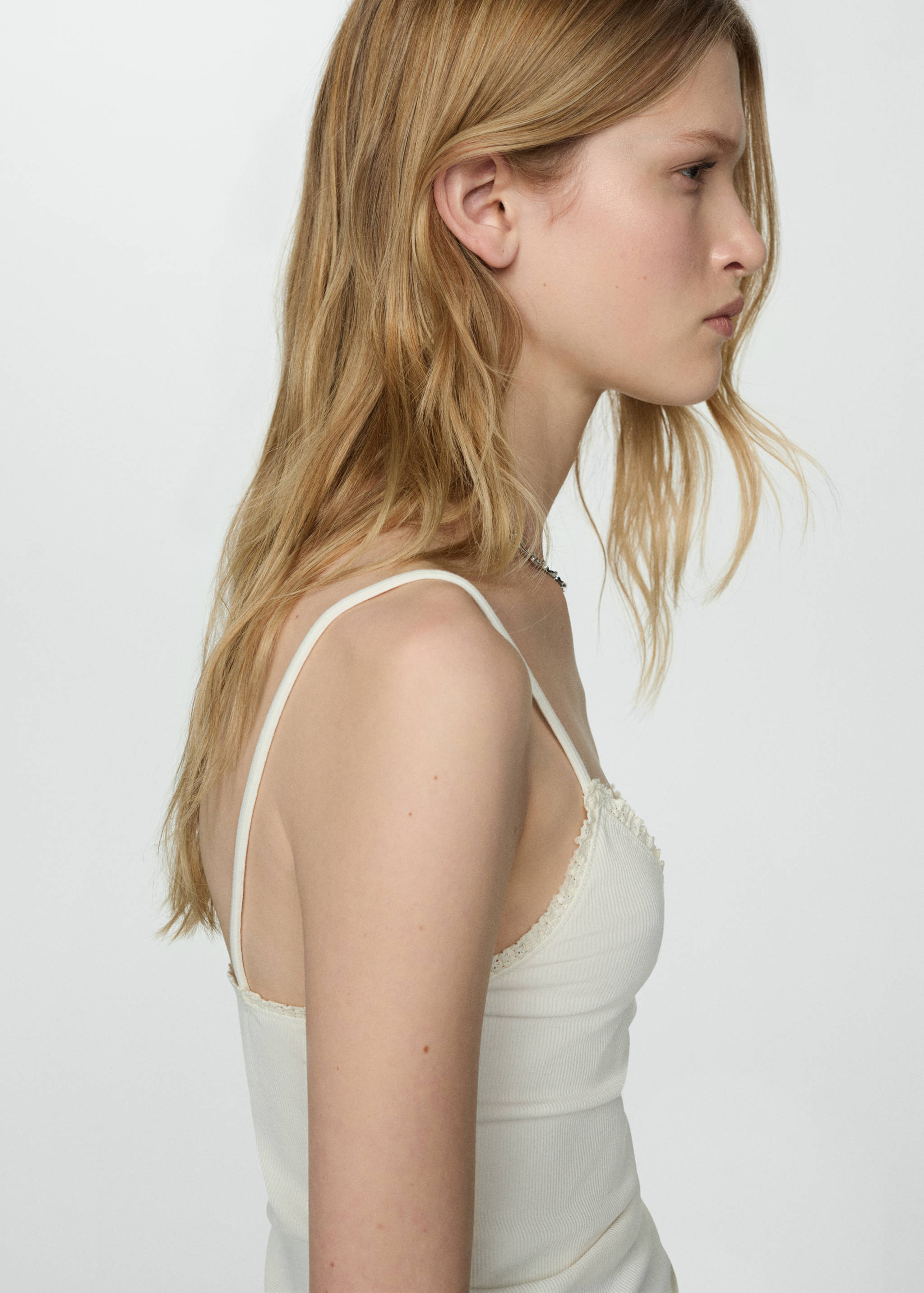 Vékony pántos top - A termék adatai 1