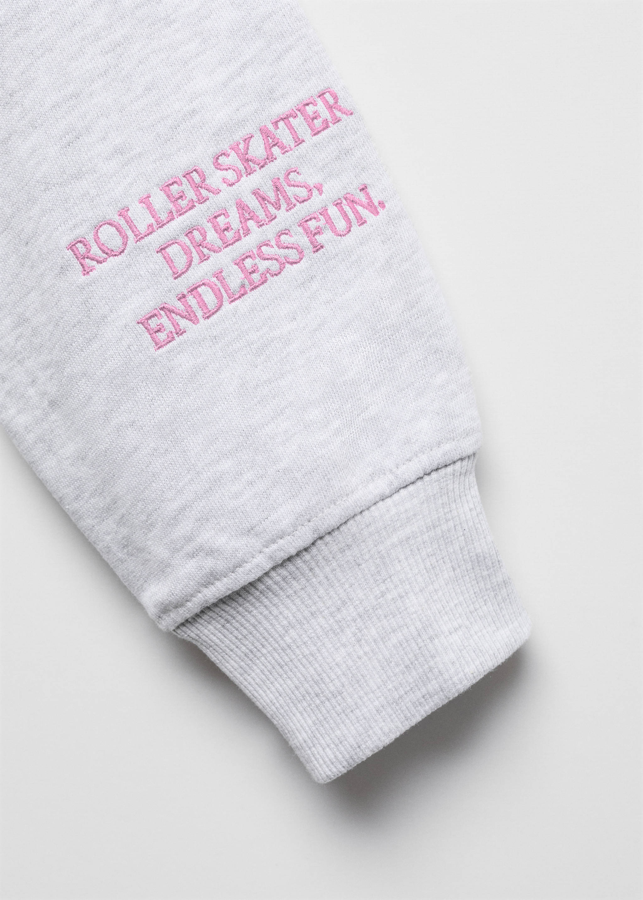 Crop-Sweatshirt mit Schriftzug - Detail des Artikels 8